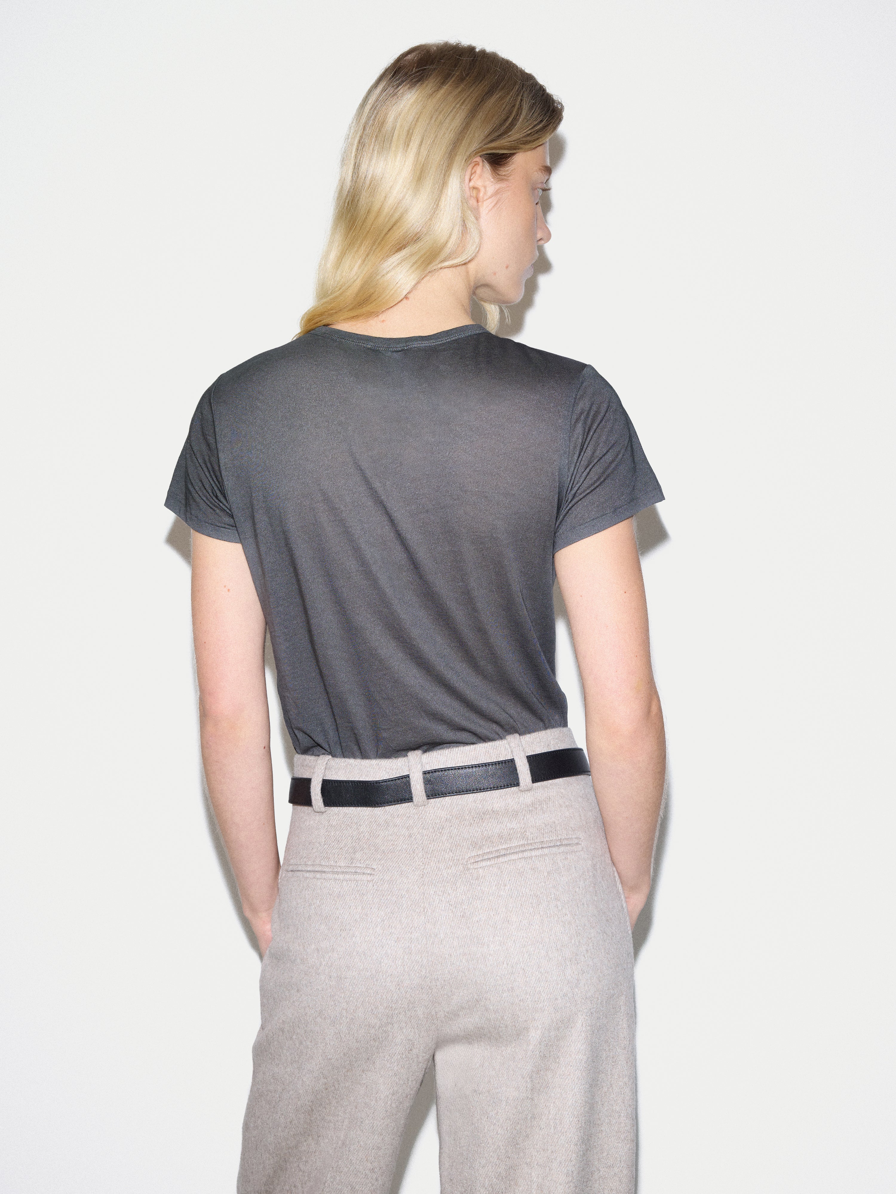 Antique Floral Print T-shirt | Grey - Image 5