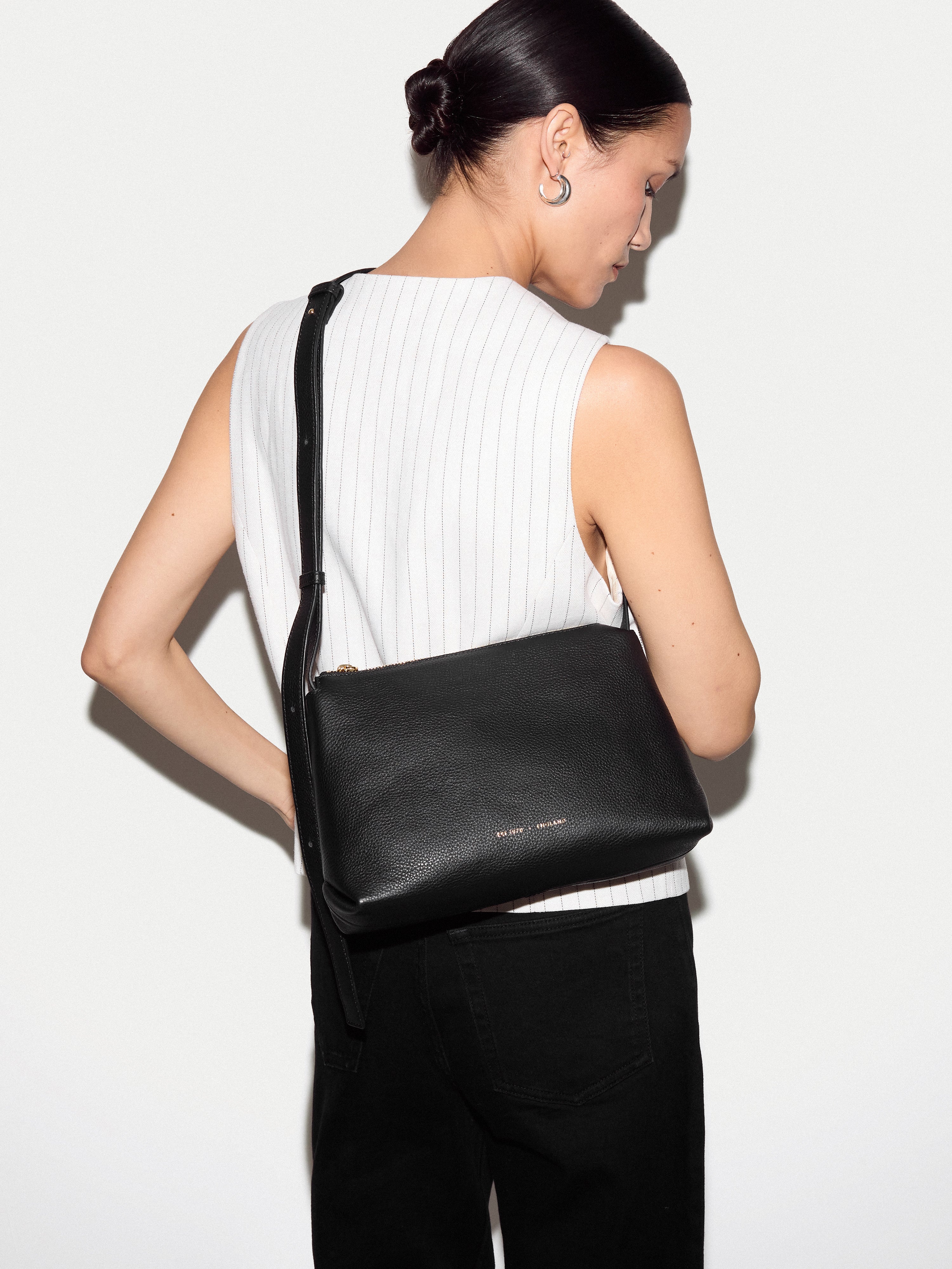Bella Leather Cross Body Bag | Black - Image 3