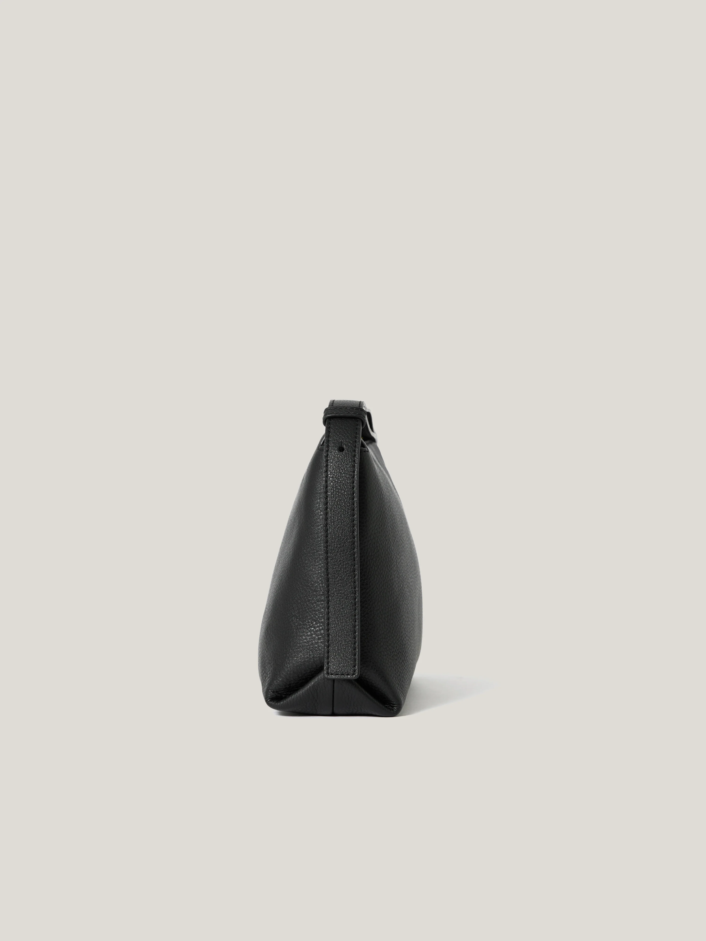 Bella Leather Cross Body Bag | Black - Image 7