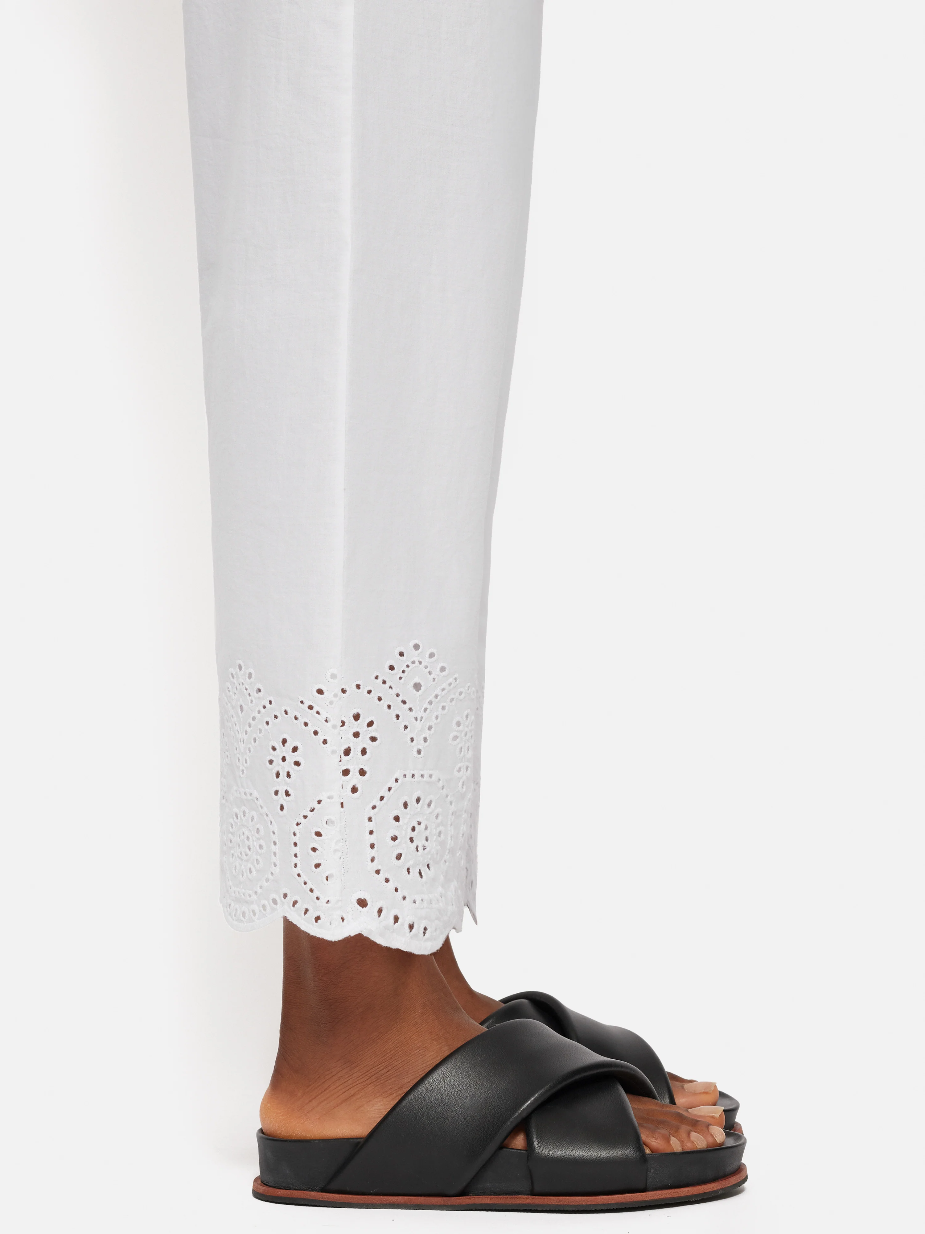 Broderie Anglaise Cropped Pyjama Trouser | White - Image 2