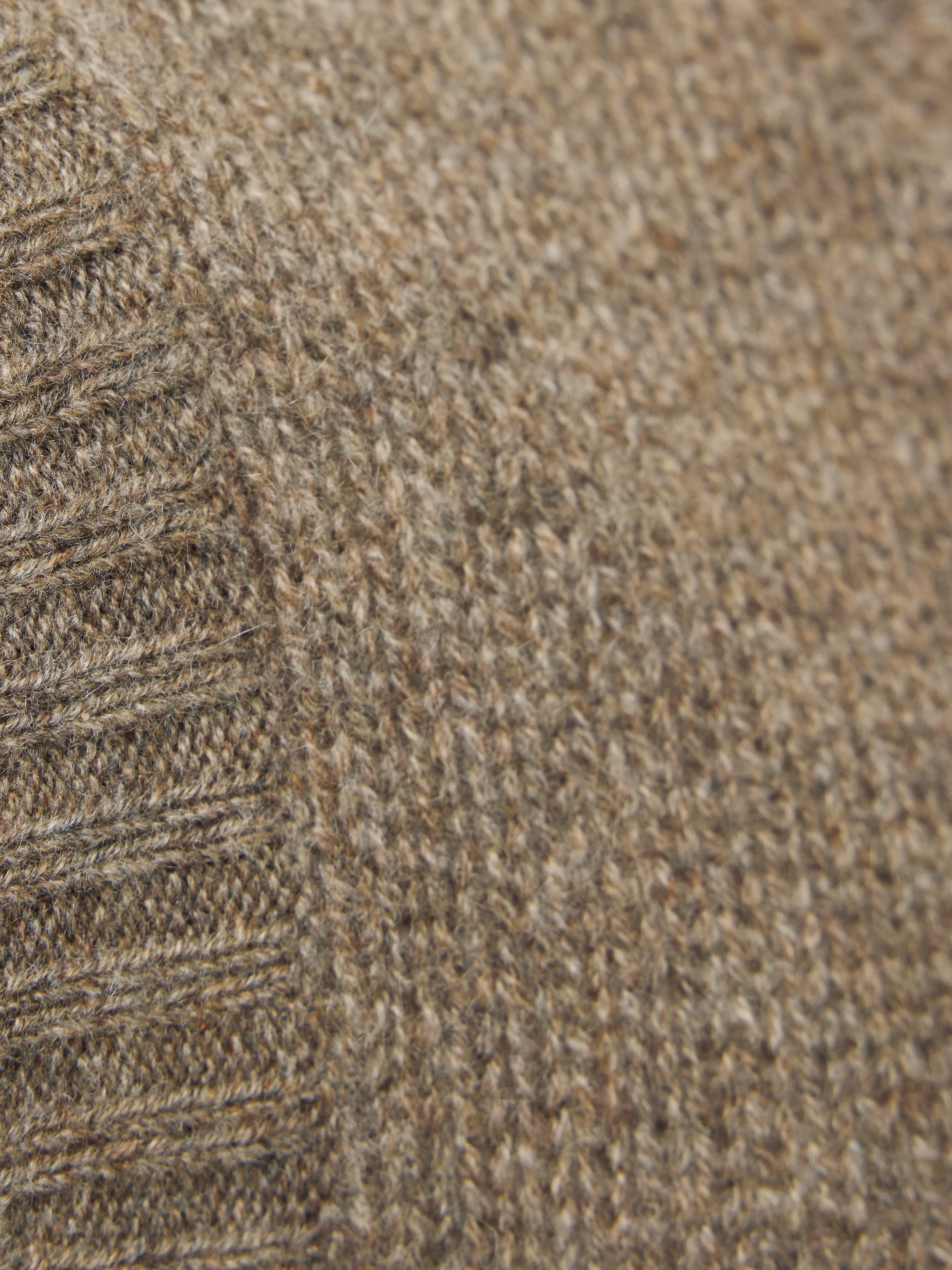 Cashmere Crew Neck Tank | Brown - Image 6