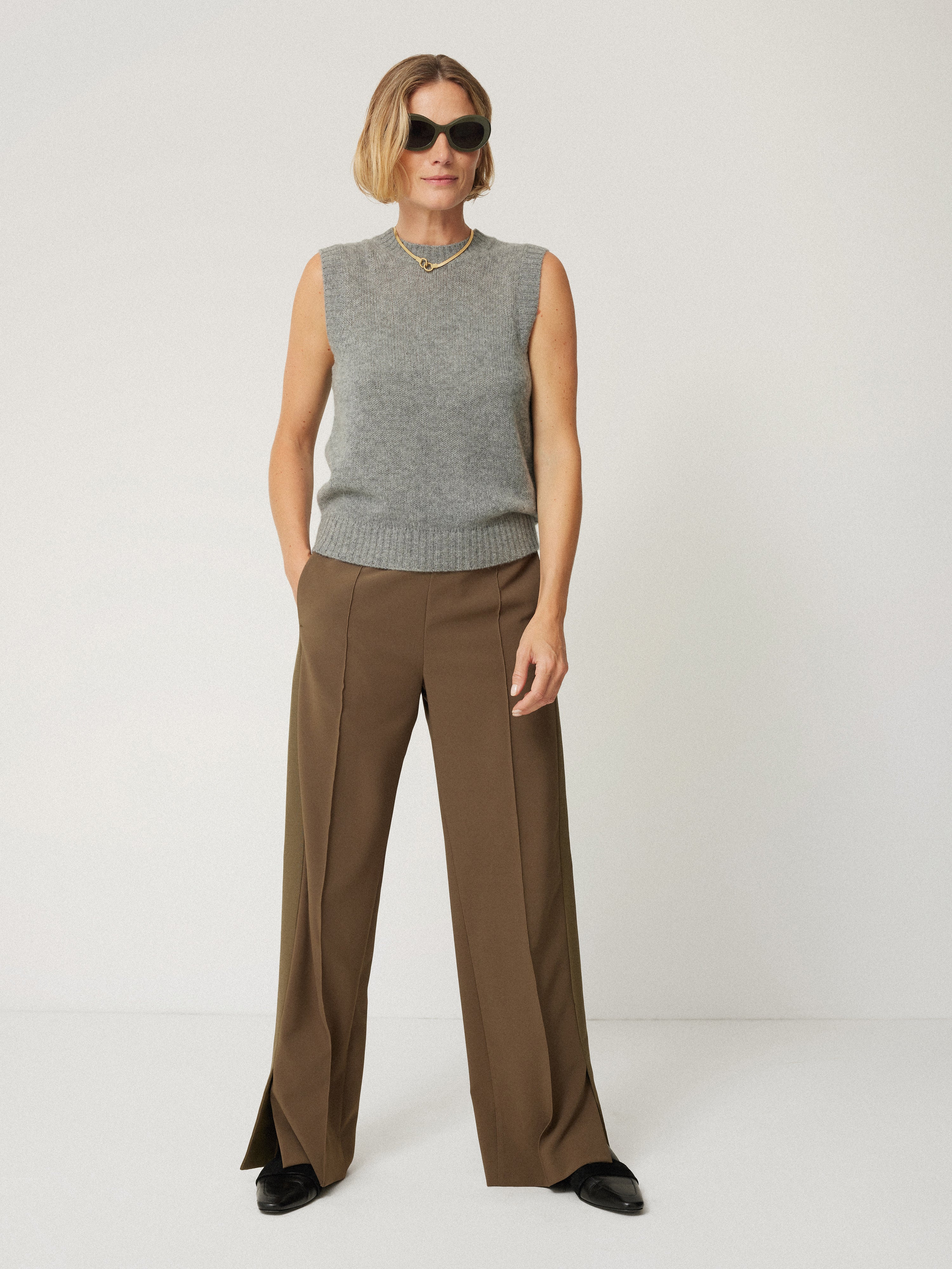 Cashmere Crew Neck Tank | Grey - Image 4