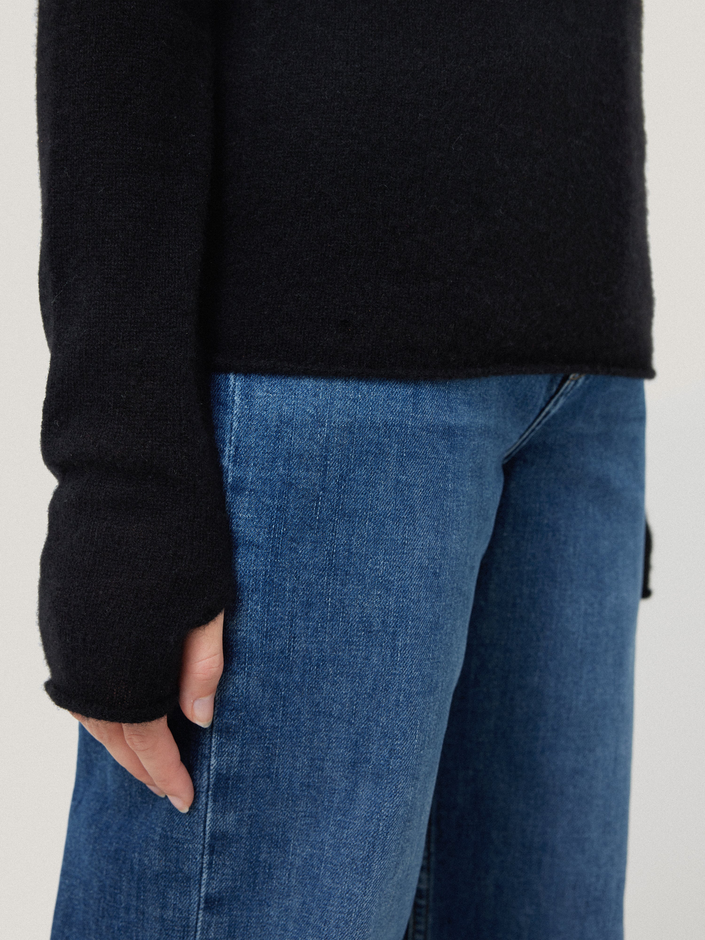 Cloud Cashmere Polo Jumper | Black - Image 4