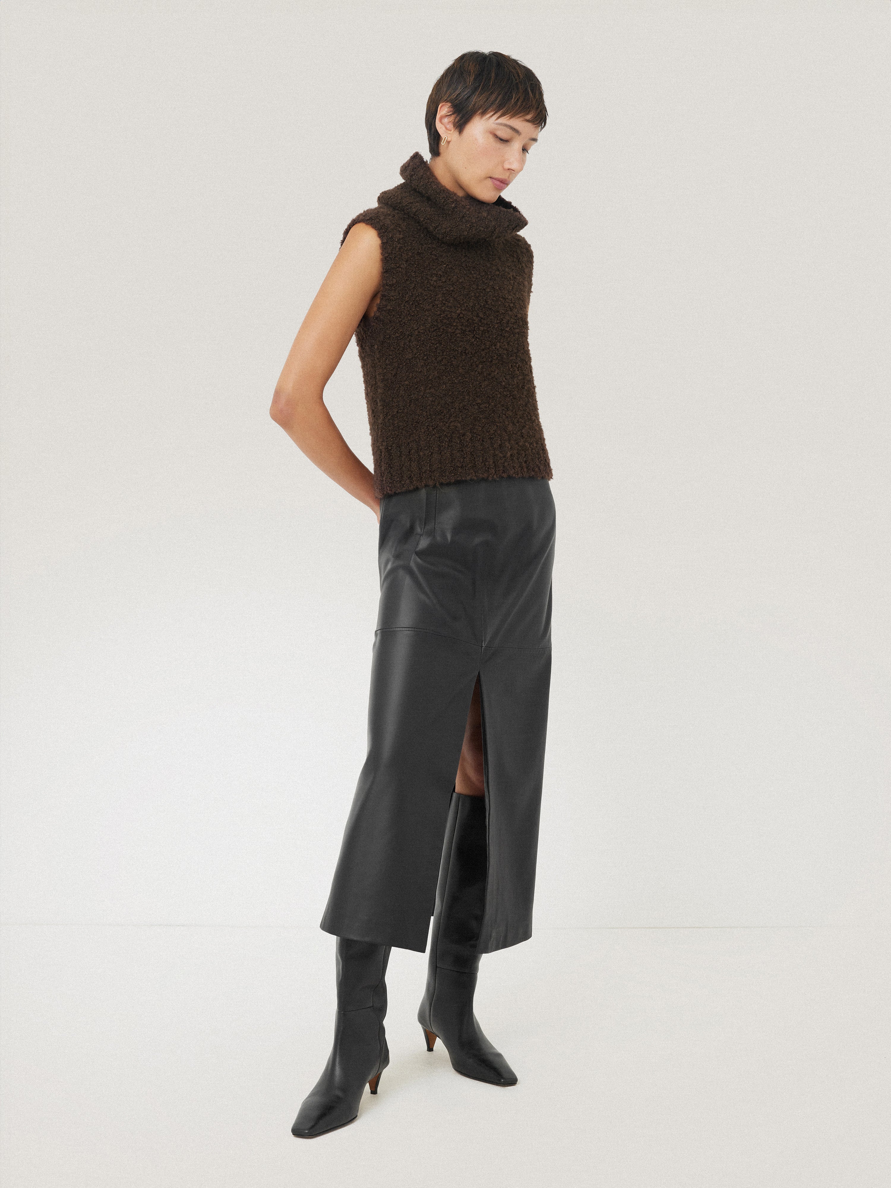 Cosy Boucle Tank and Snood | Brown - Image 3