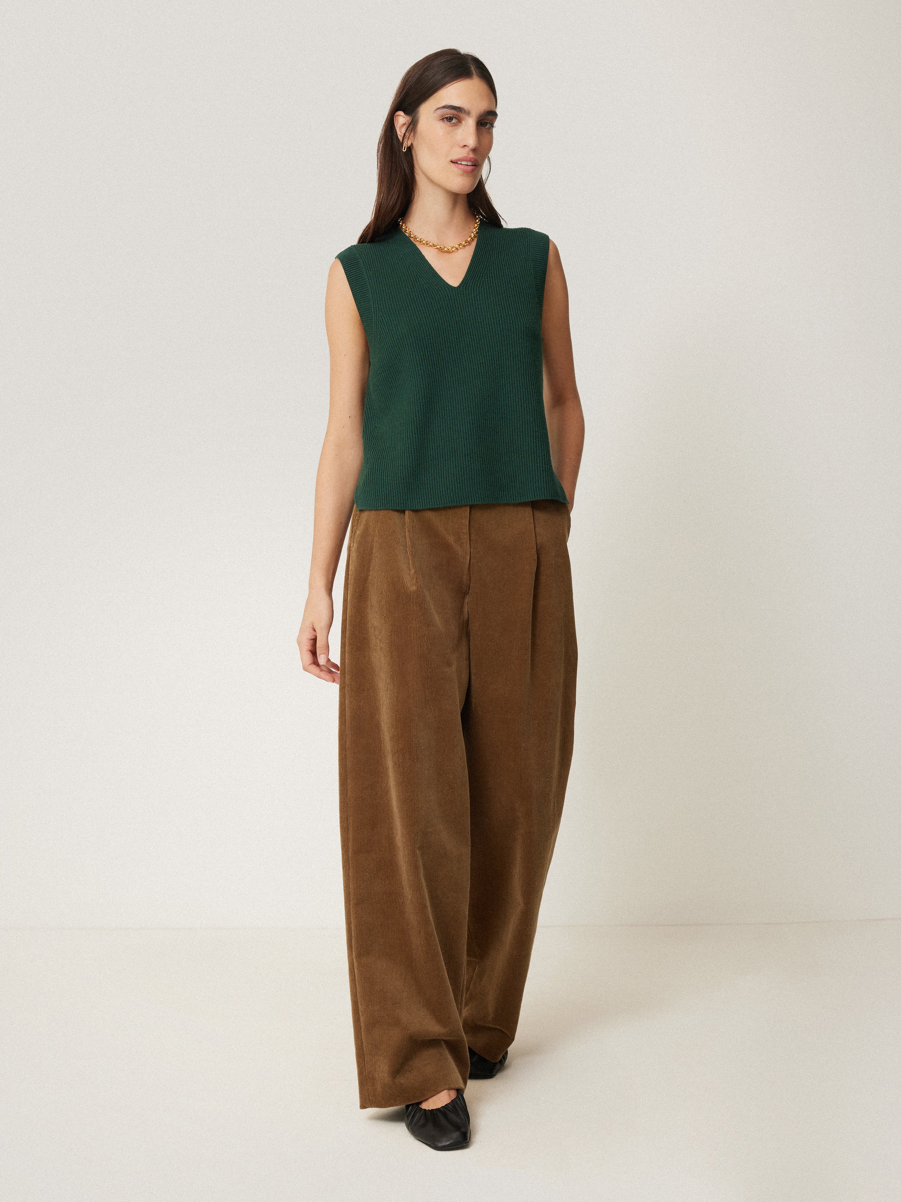 Cotton Blend V Neck Tank | Dark Green - Image 6