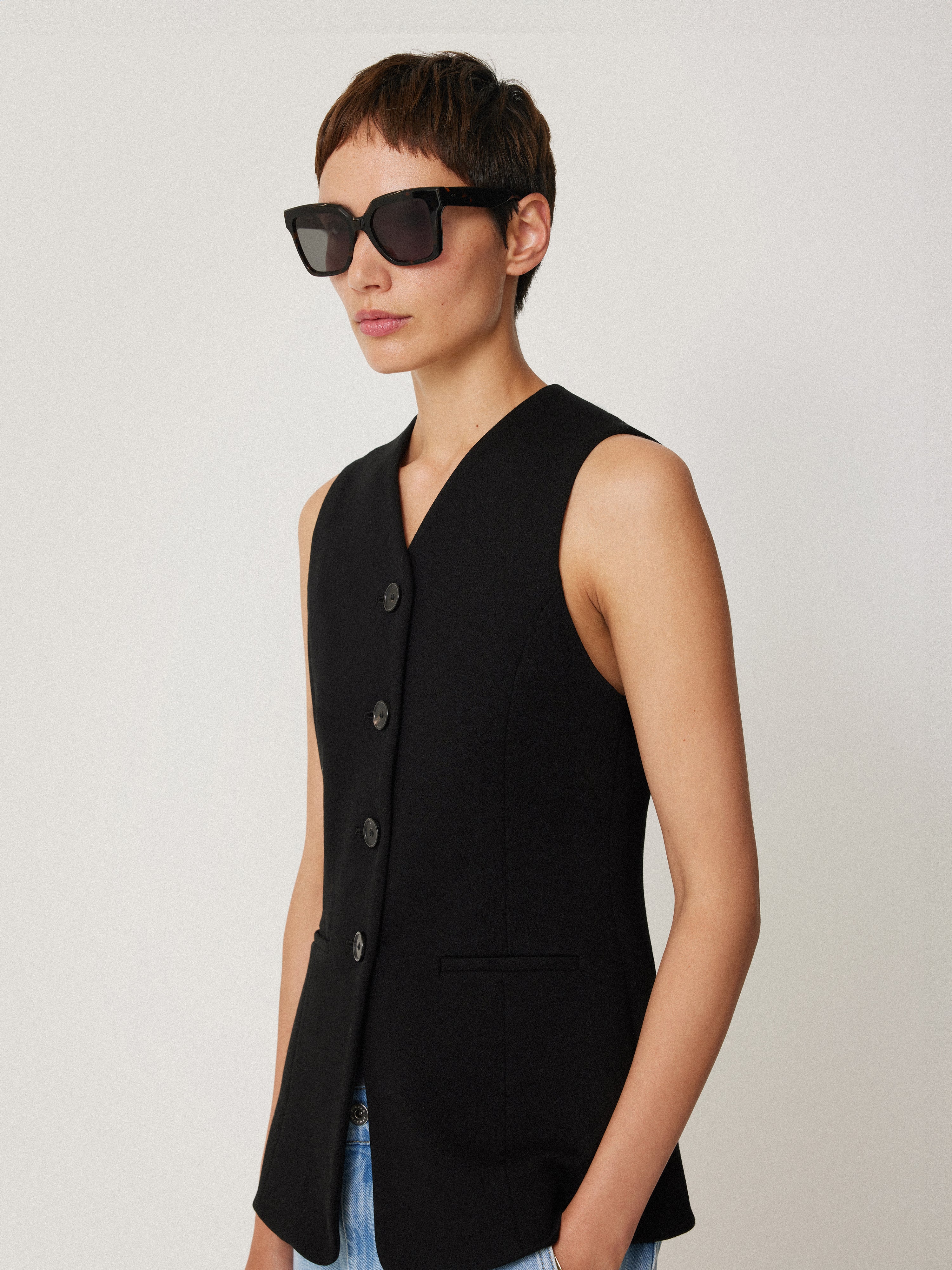 Crepe Ponte Jersey Waistcoat | Black - Image 4