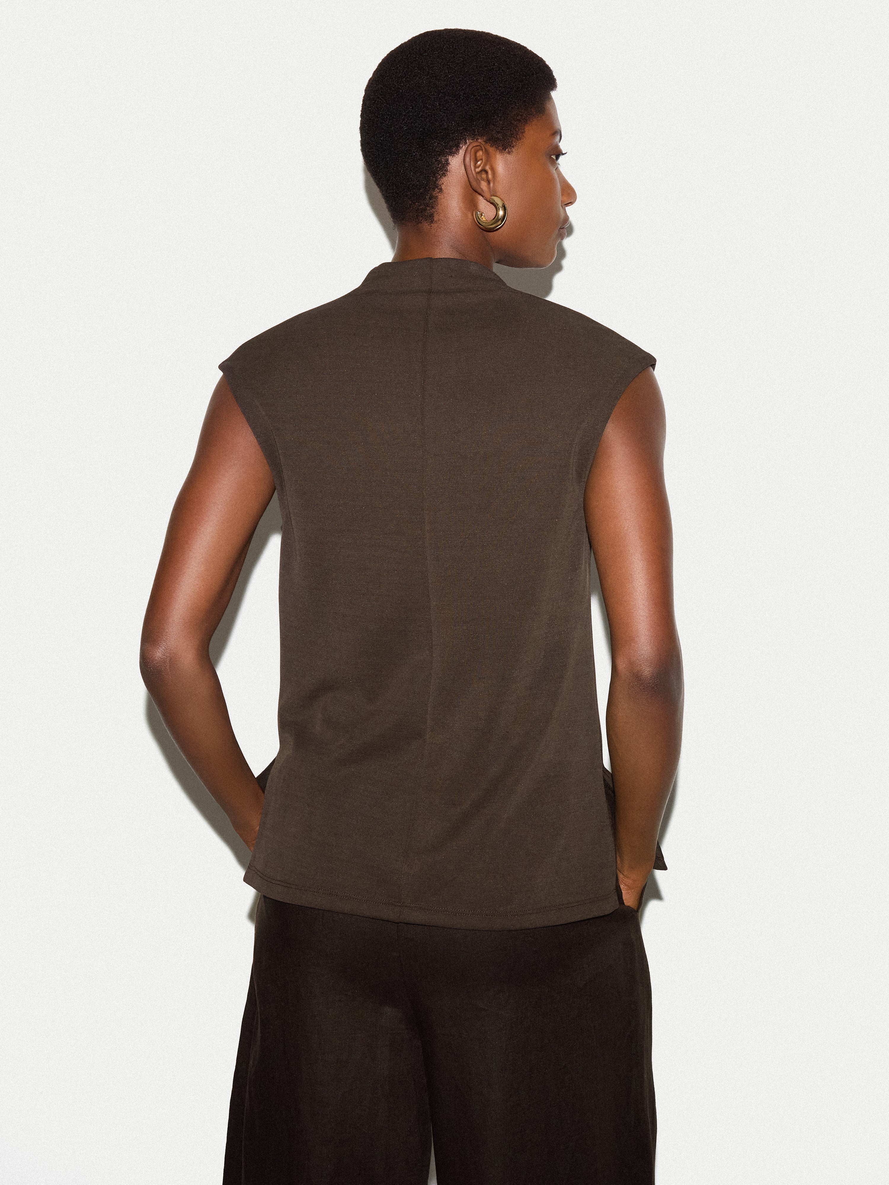 Cupro Rib Vee Top | Brown - Image 5