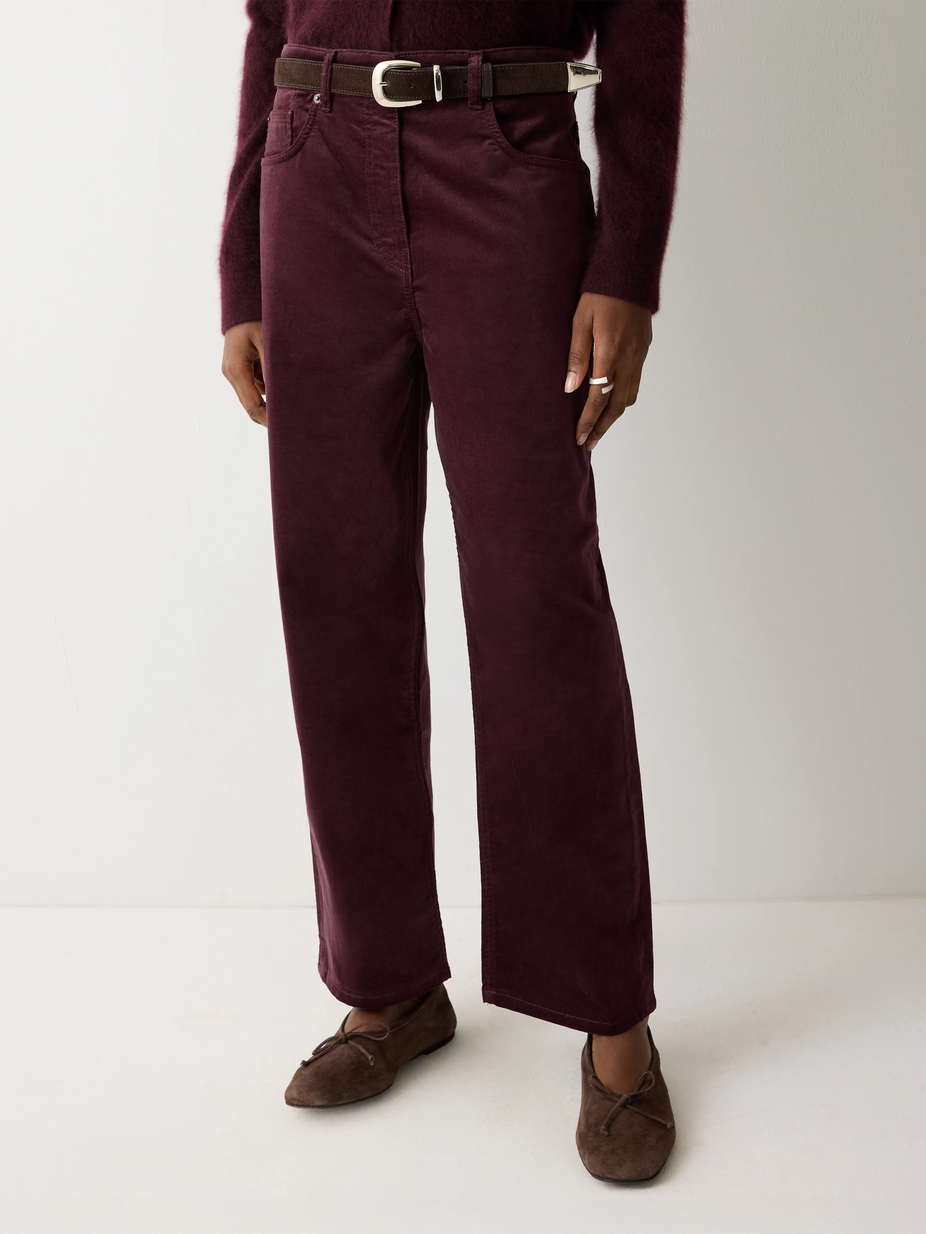 Delmont Velvet Tapered Jean | Purple - Image 2