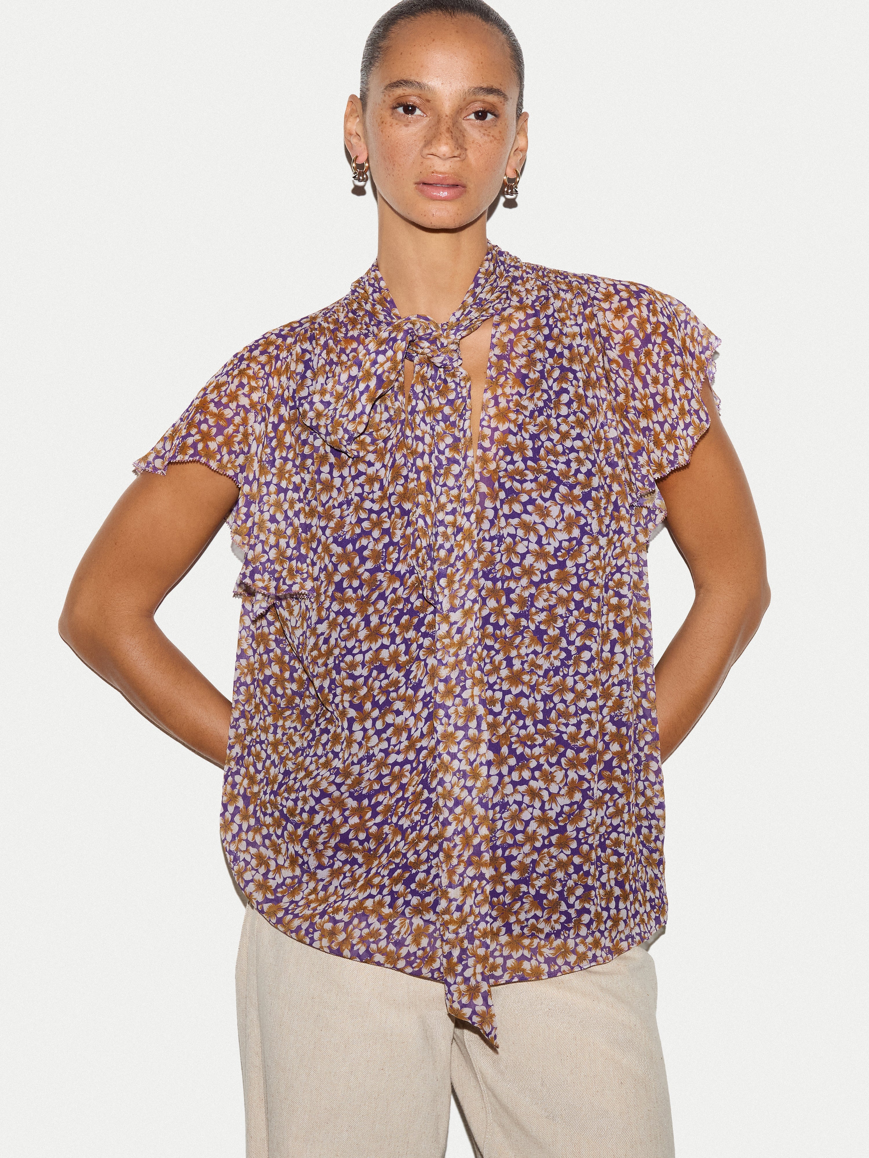 Ditsy Tie Detail Top | Purple - Image 3