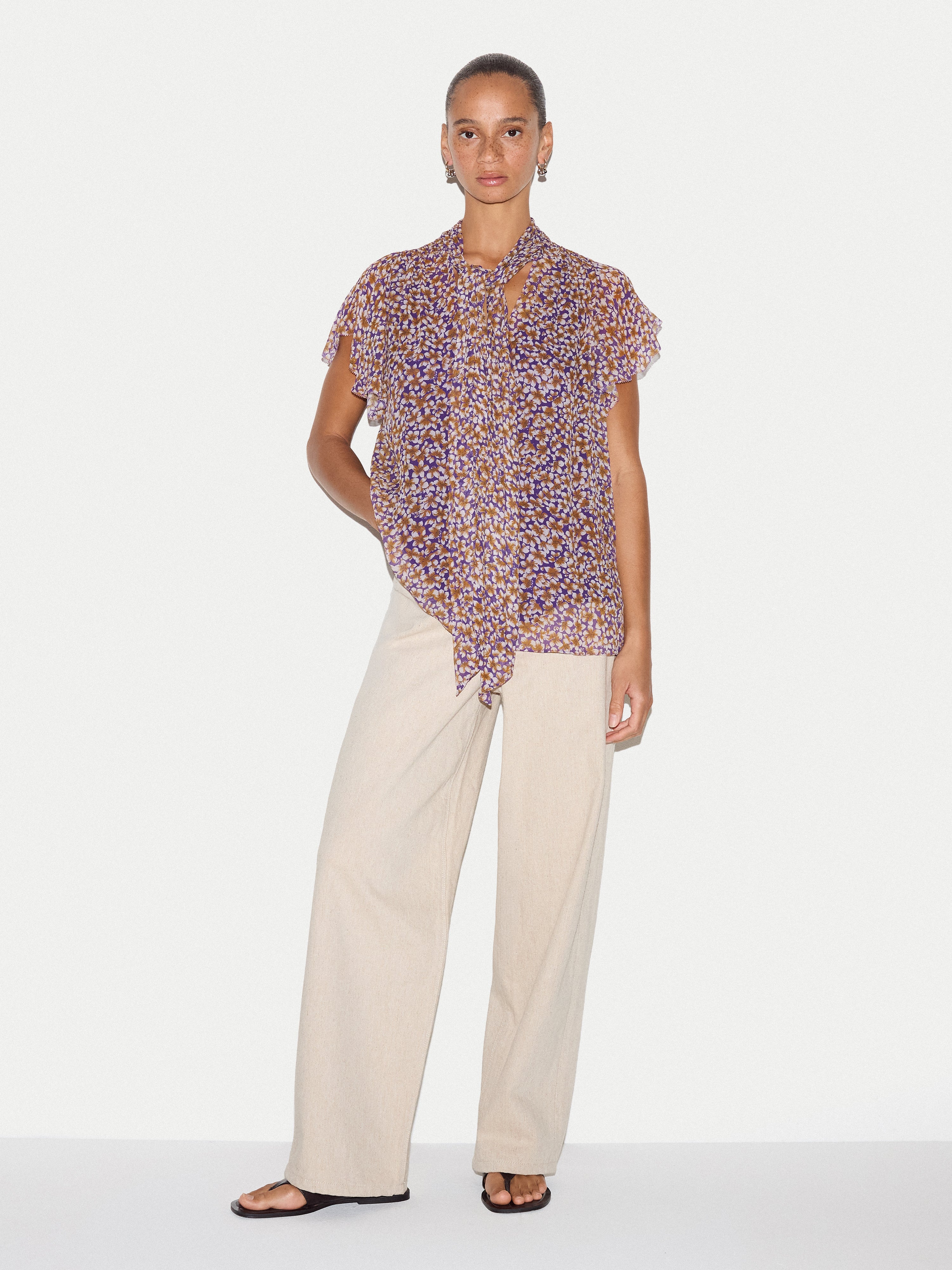 Ditsy Tie Detail Top | Purple - Image 4