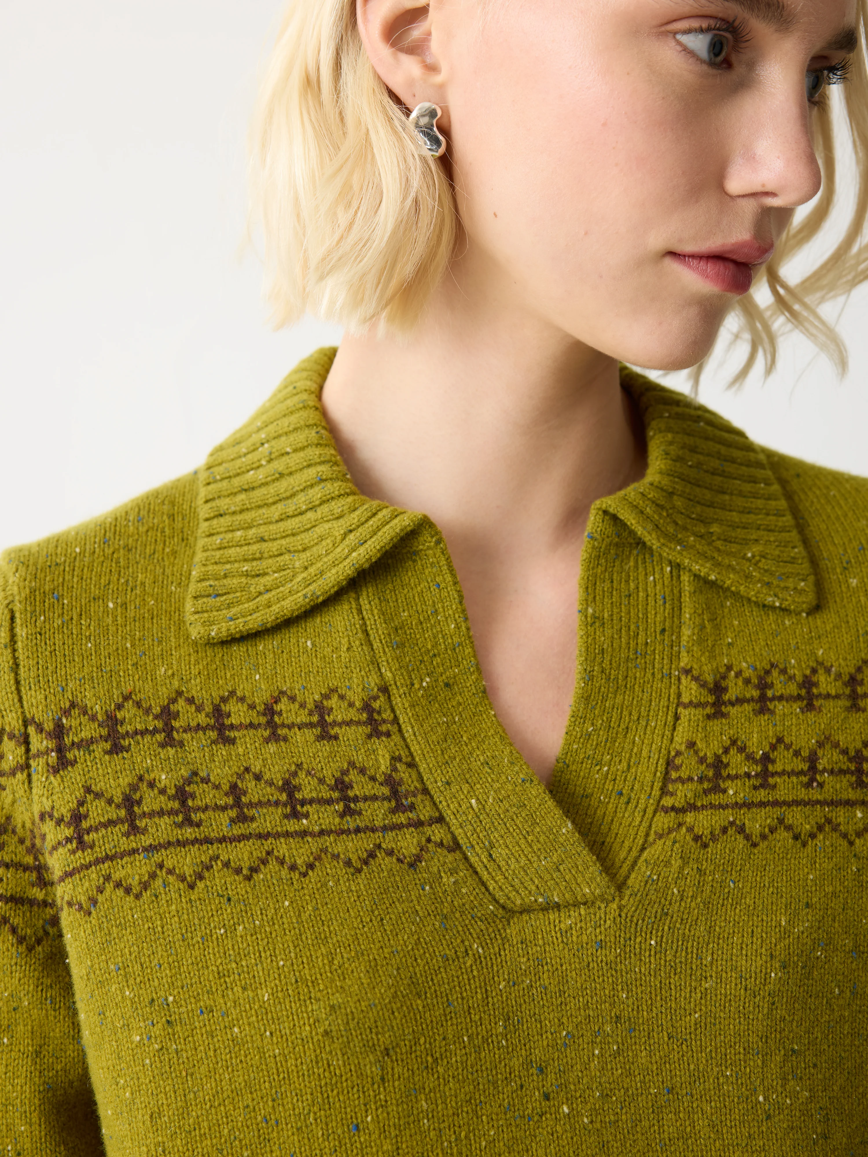 Donegal V Collar Top | Green - Image 2