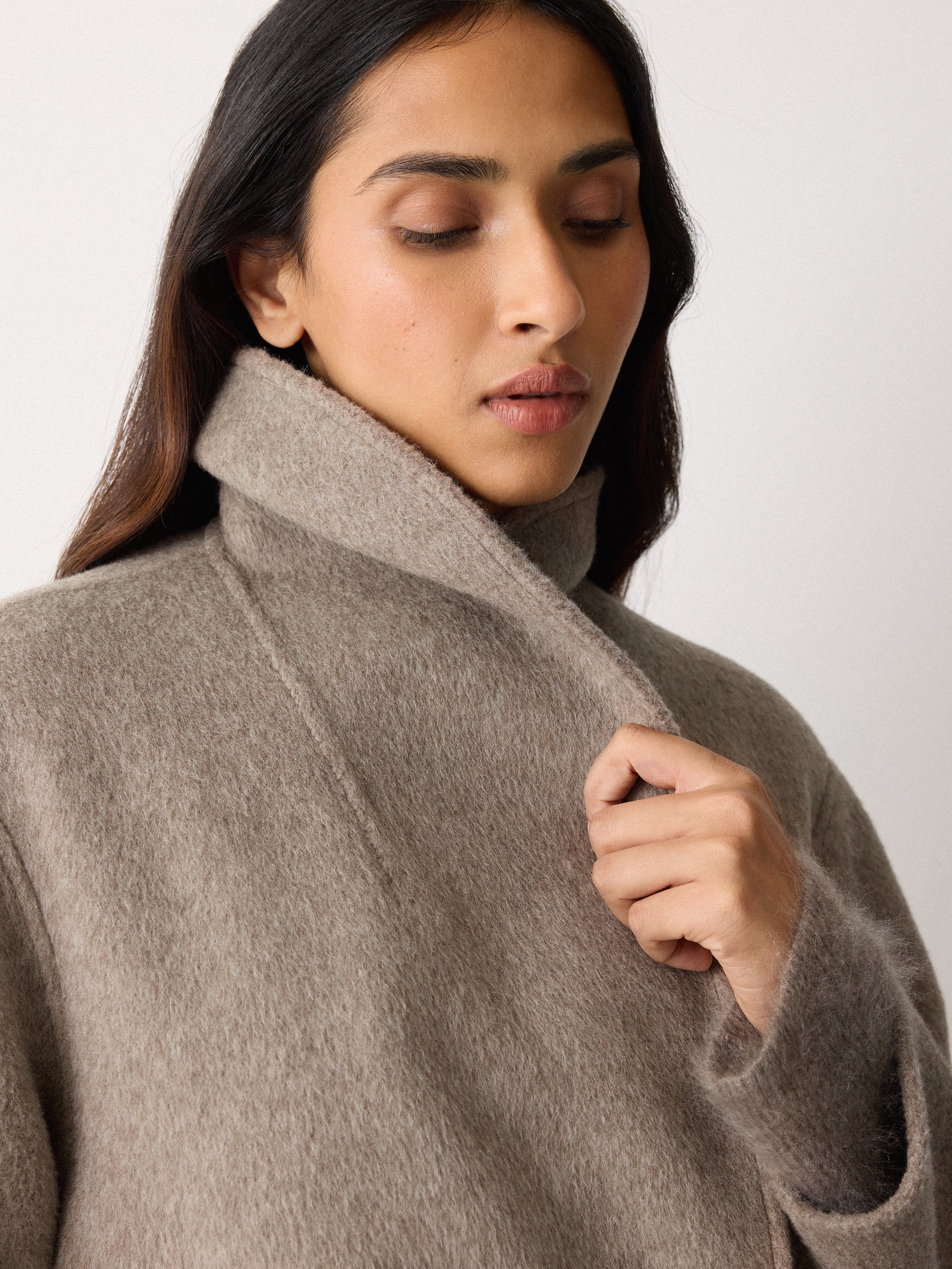 Double Faced Shawl Midi Coat | Taupe - Image 4