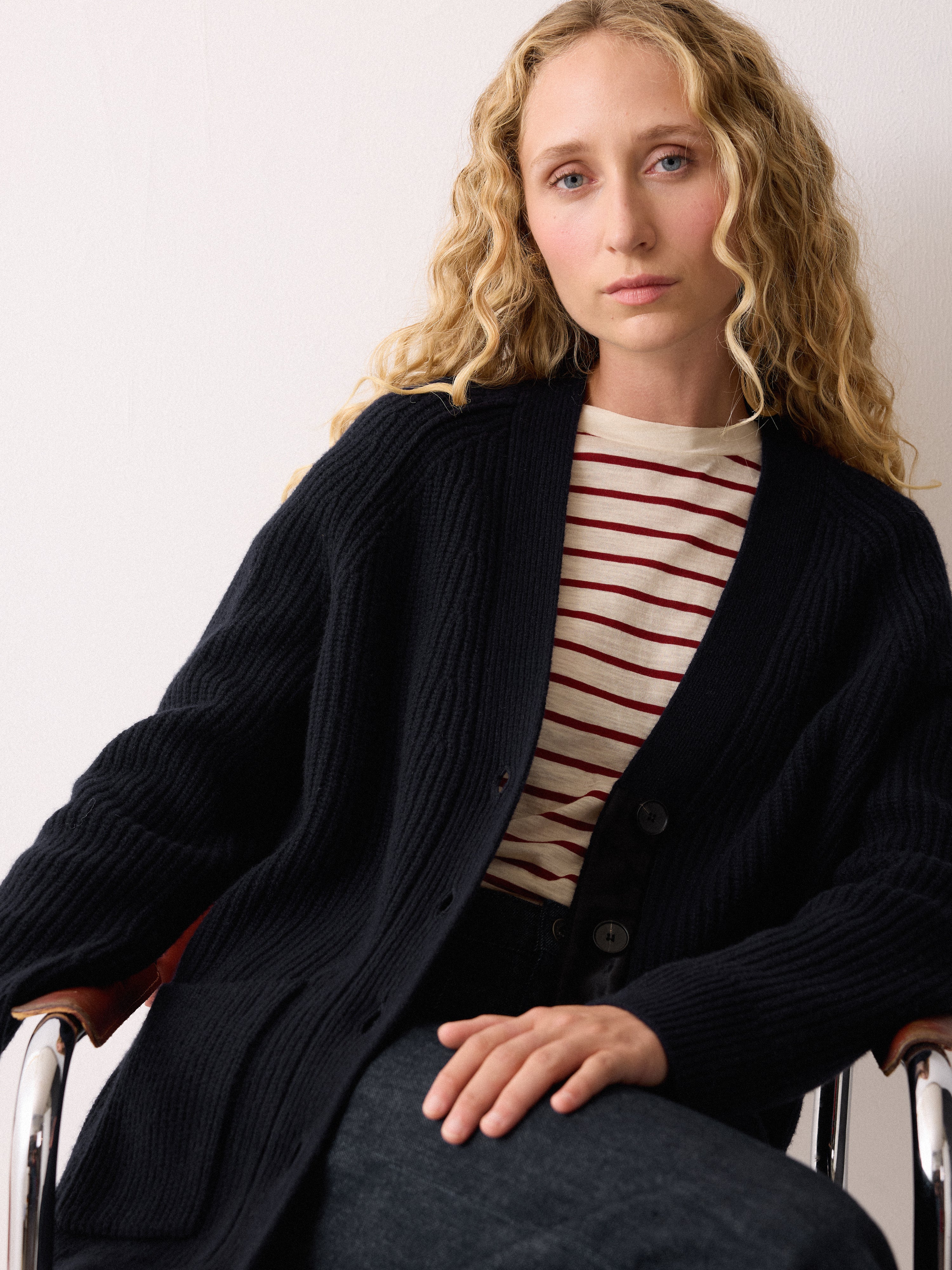 Fishermans Rib Merino Cardigan | Navy - Image 3