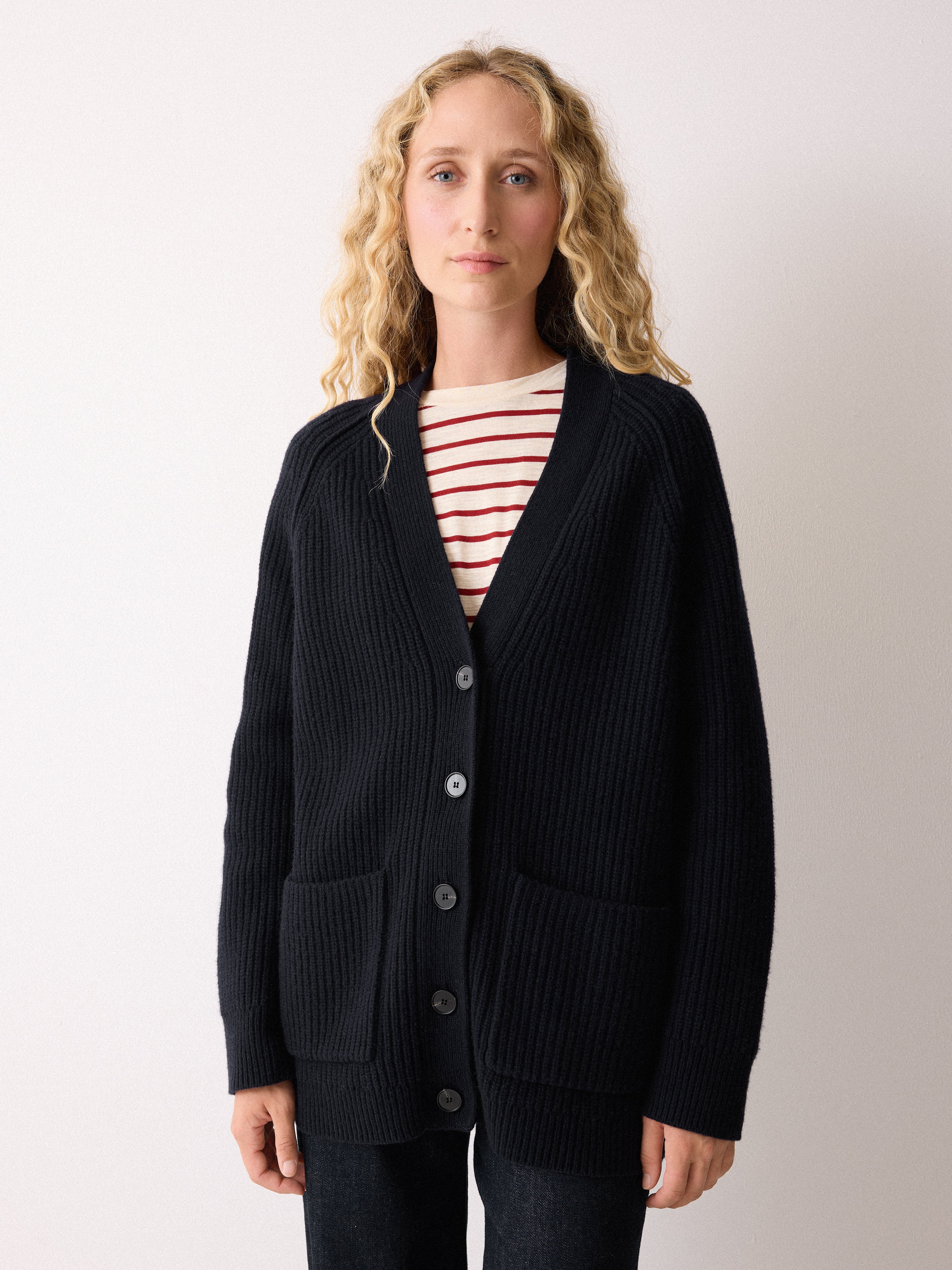 Fishermans Rib Merino Cardigan | Navy - Image 4