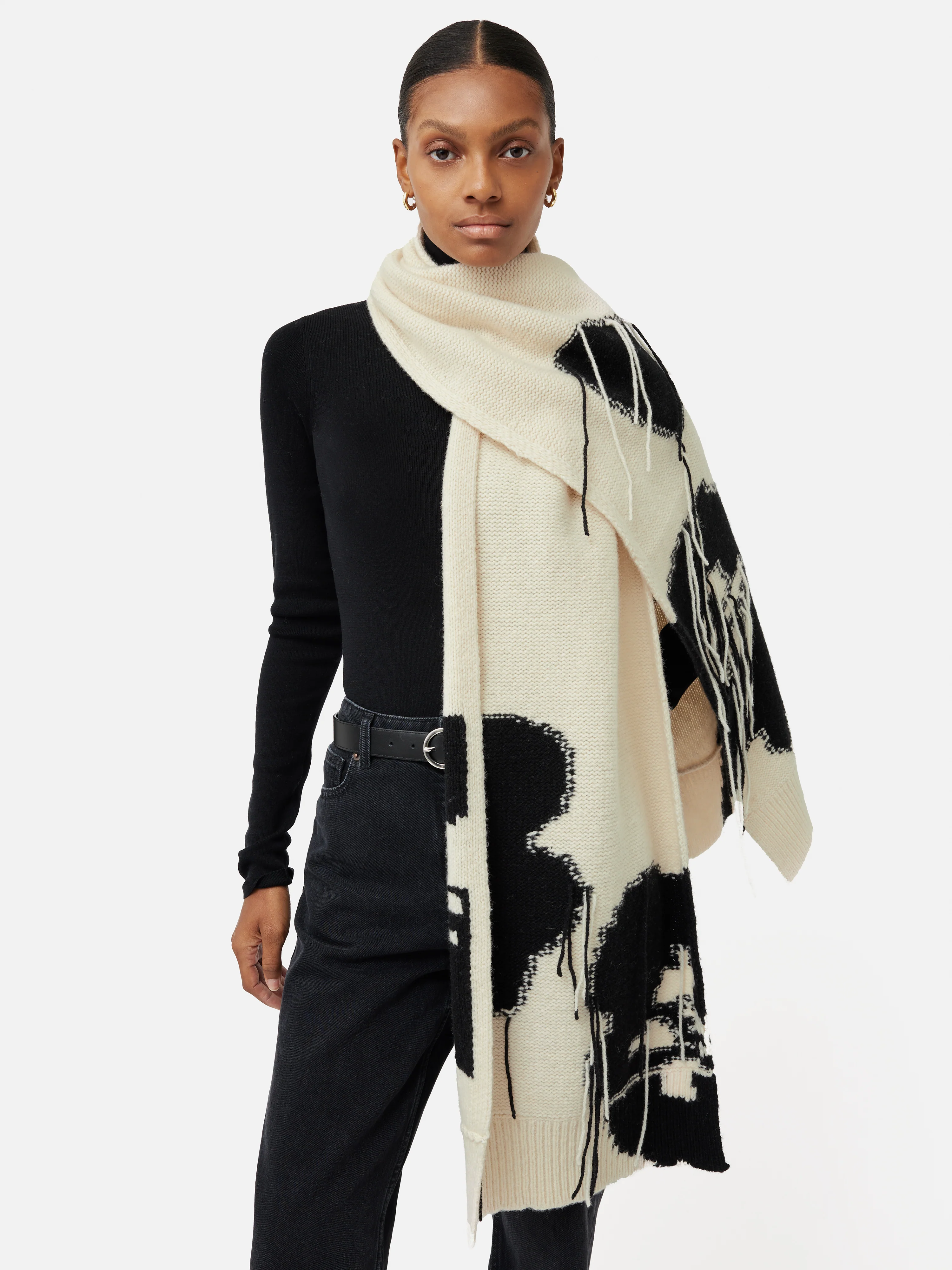 Floral Intarsia Scarf | Monochrome - Image 5
