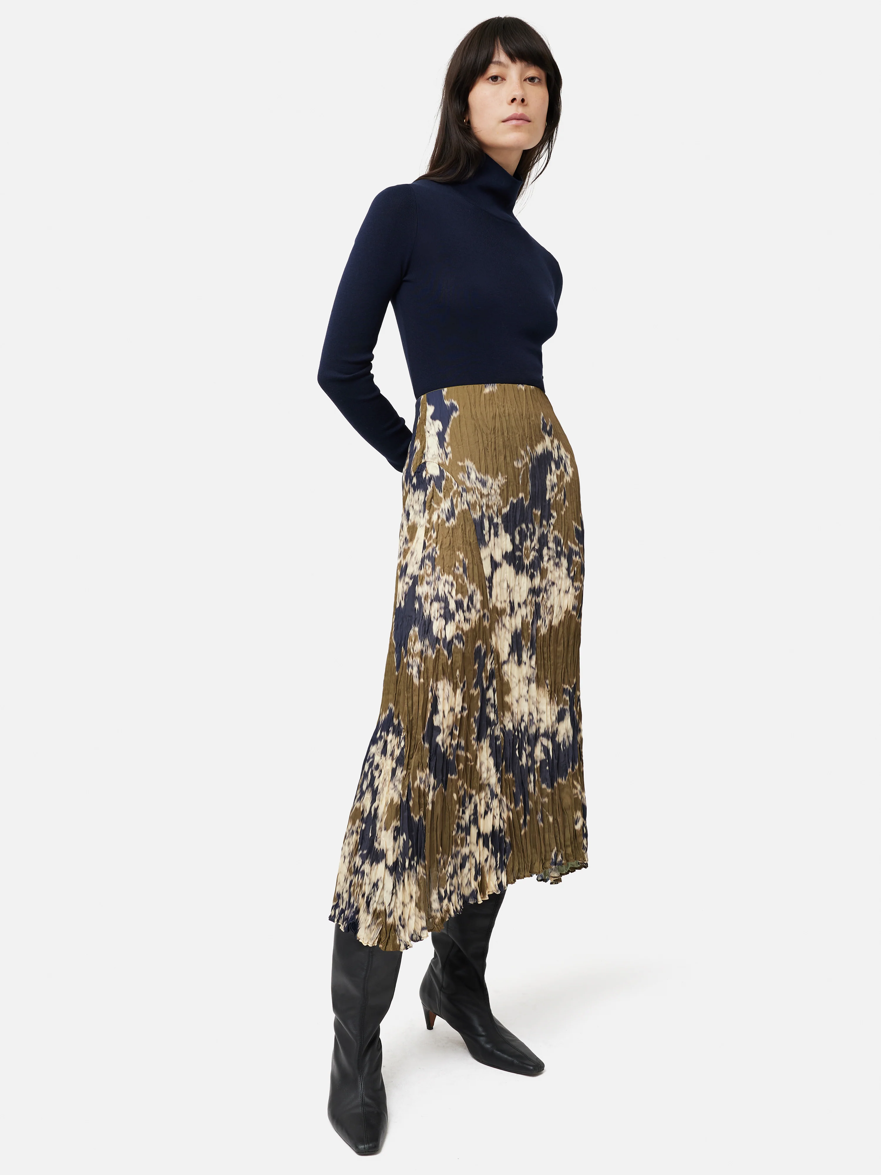 Glitched Ikat Crinkled Skirt | Green - Image 3