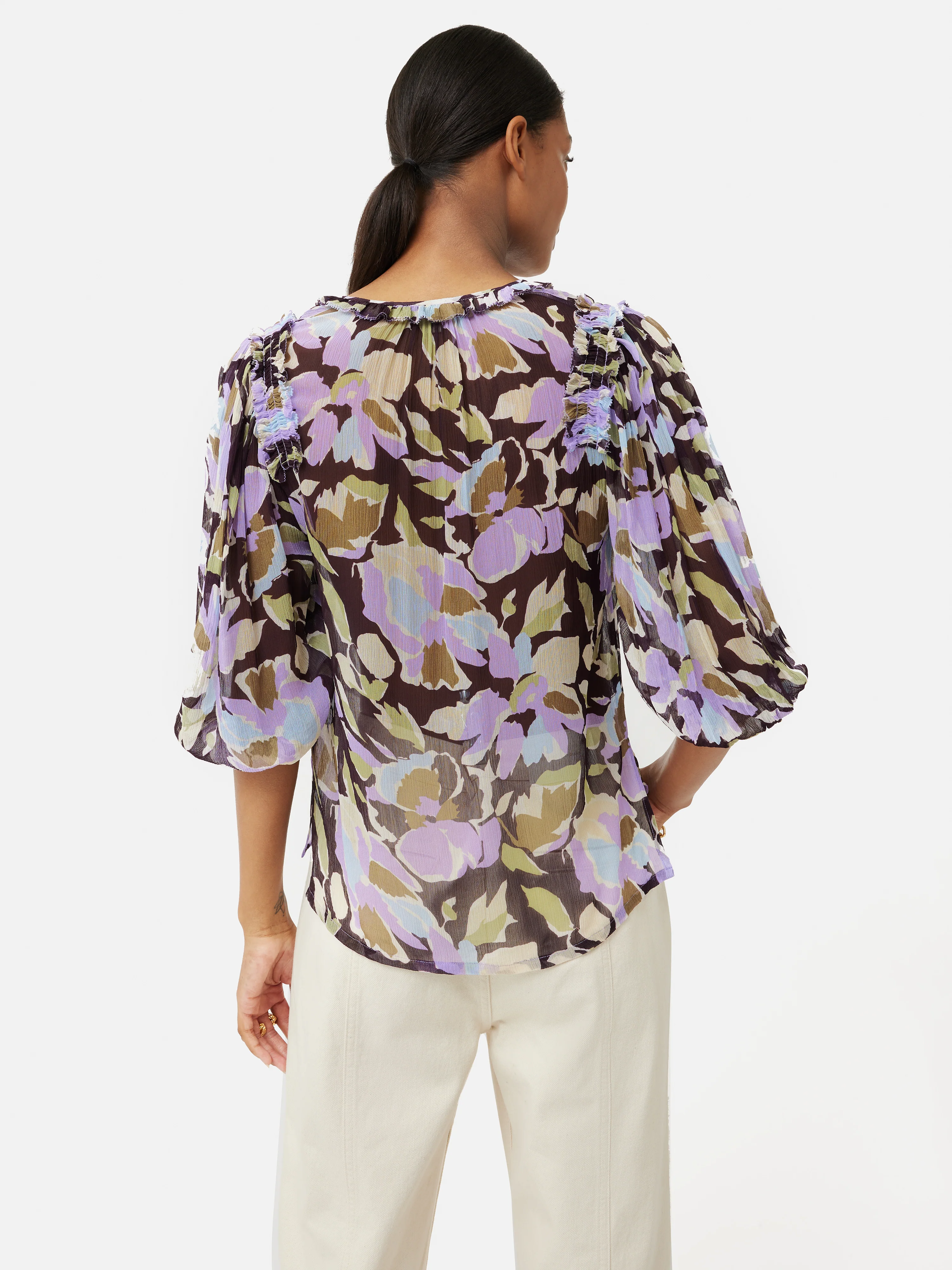 Graphic Pansy Crinkle Top | Lilac - Image 5