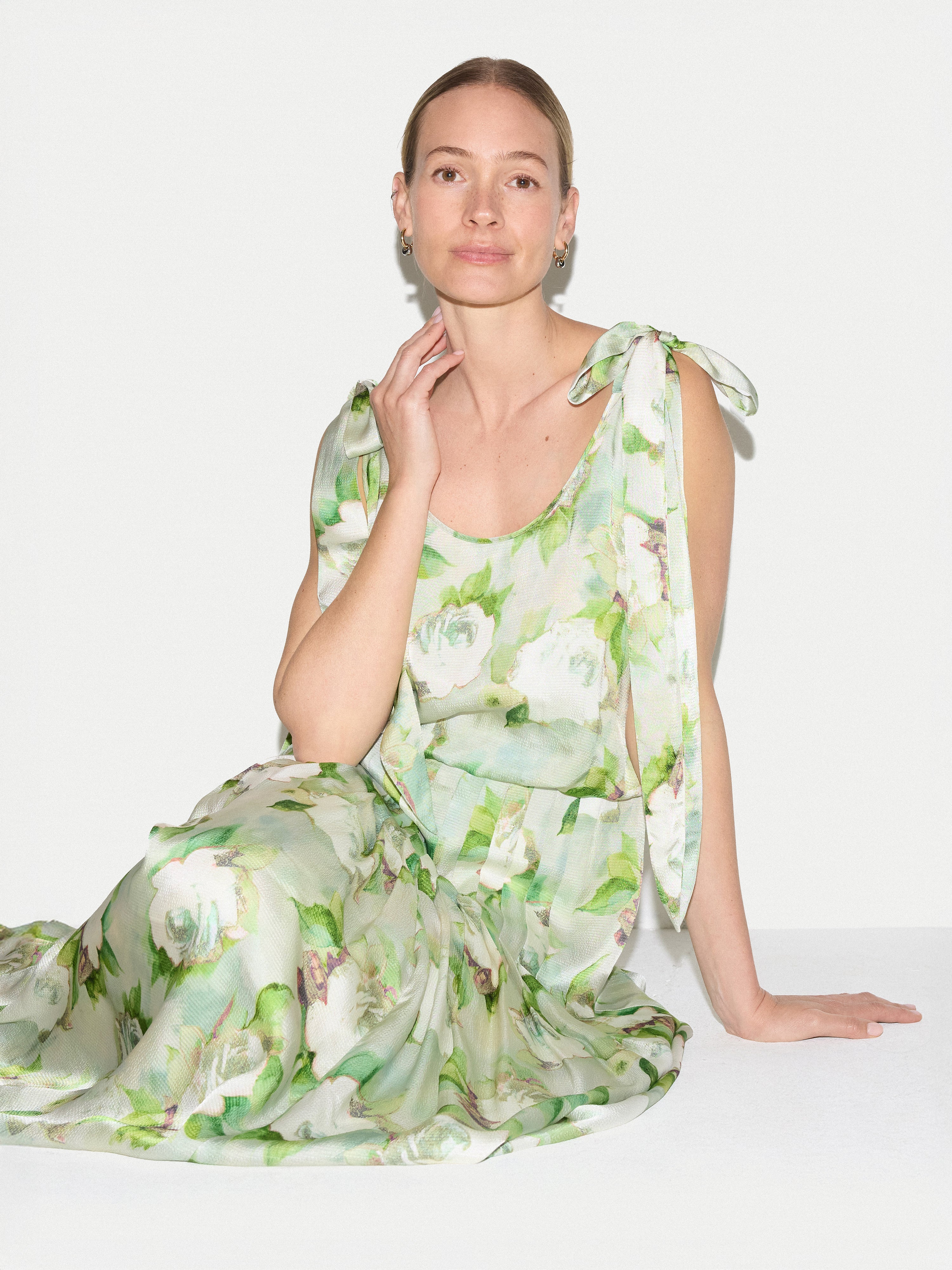 Sketch Rose Tie Maxi Dress | Green - Image 5