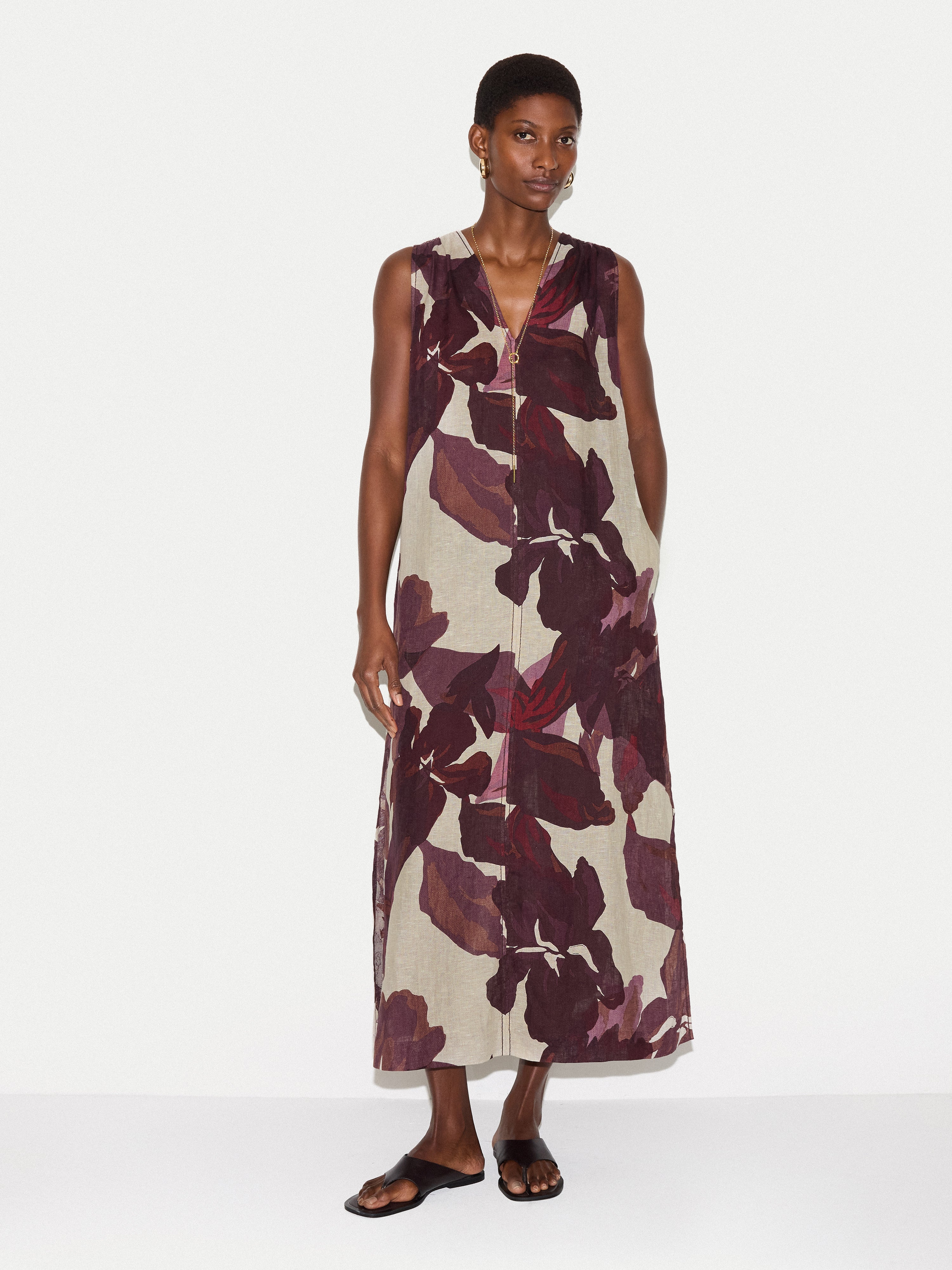Iris Leaf Linen Dress | Burgundy - Image 3