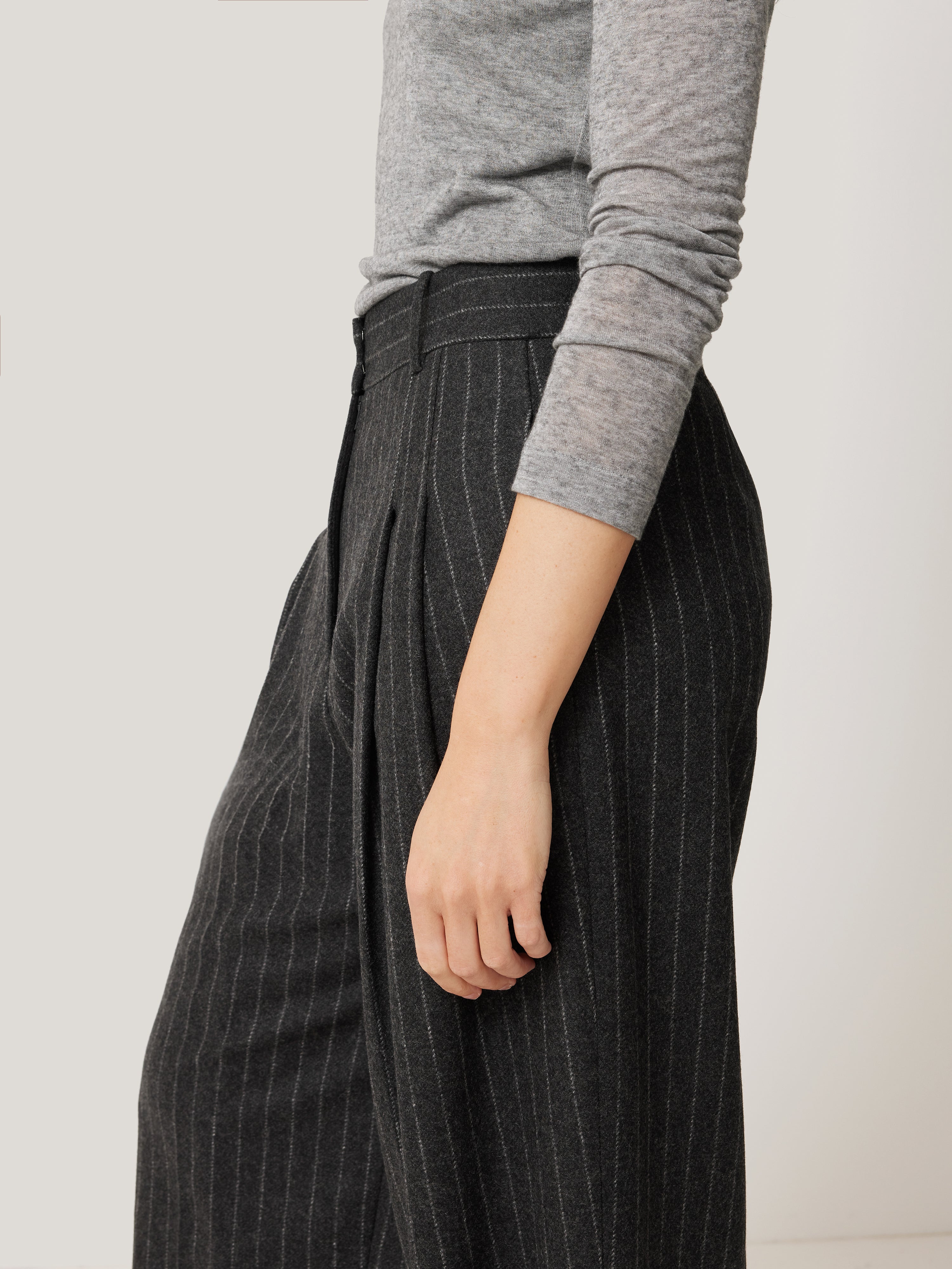 Italian Wool Kemp Pinstripe Trouser | Grey - Image 2