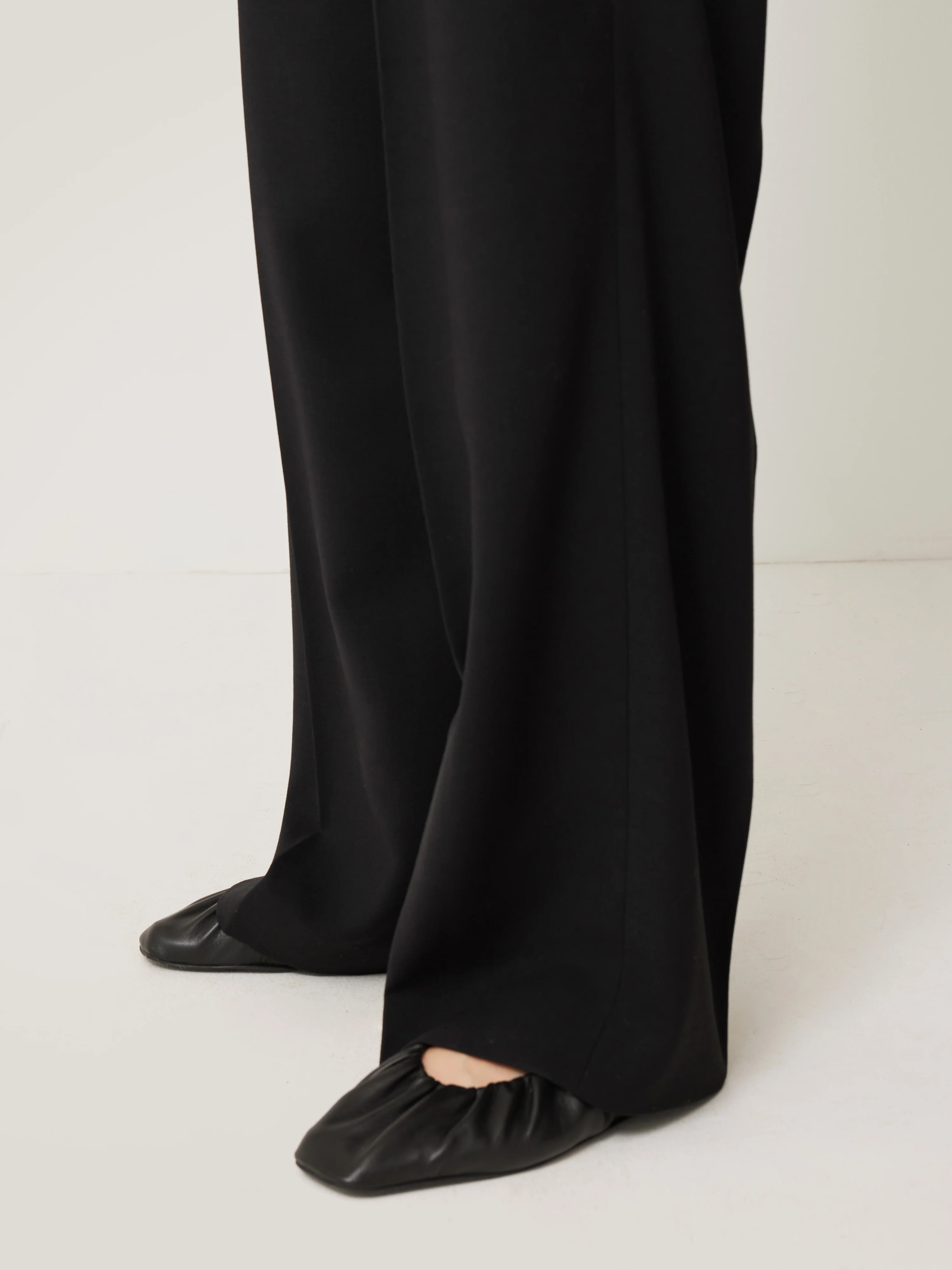 Kemp Wide Leg Japanese Wool Trouser | Black - Image 9