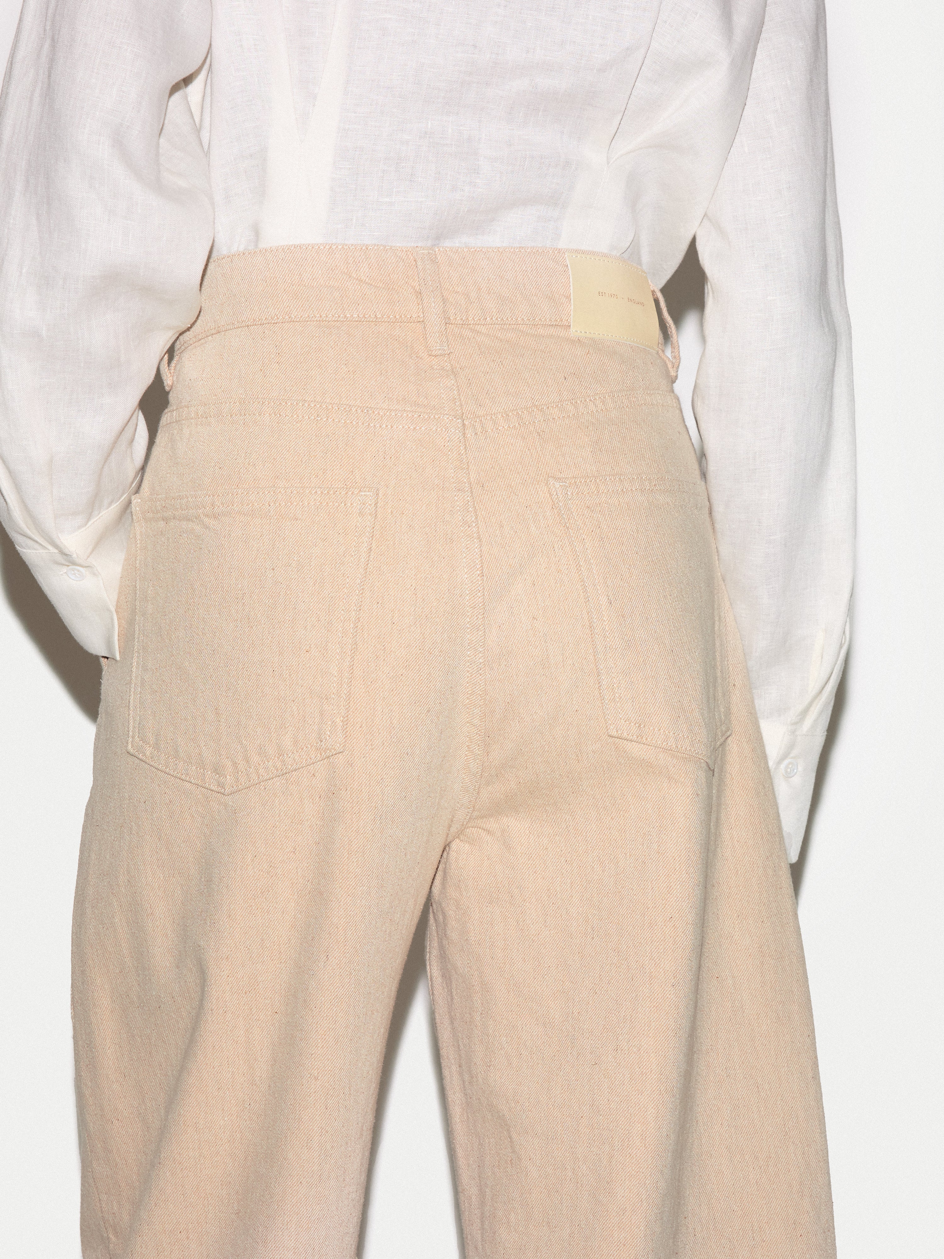 Kensington Barrel Leg Jean | Oatmeal - Image 5