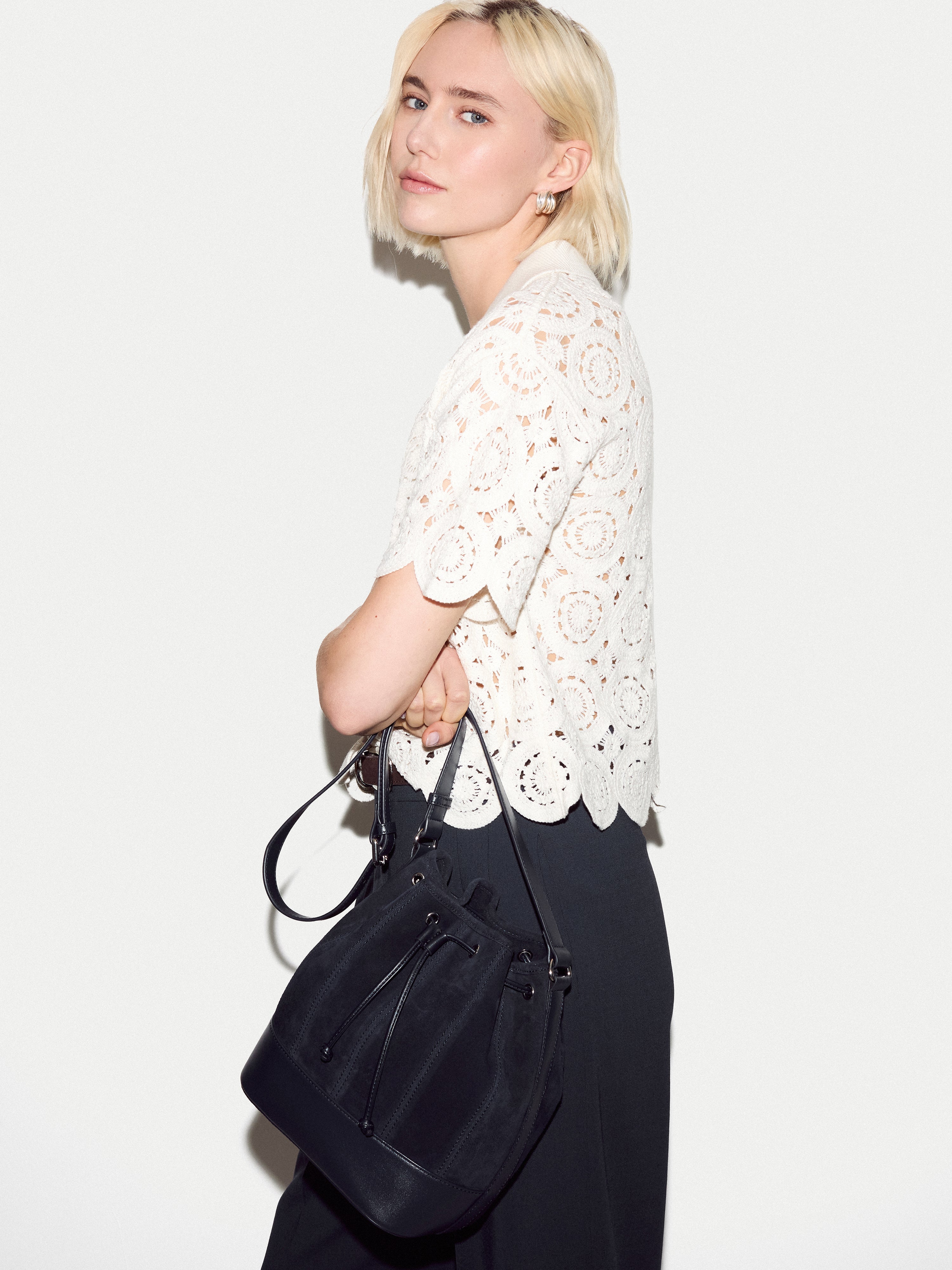 Leather Drawstring Bucket Bag | Navy - Image 2