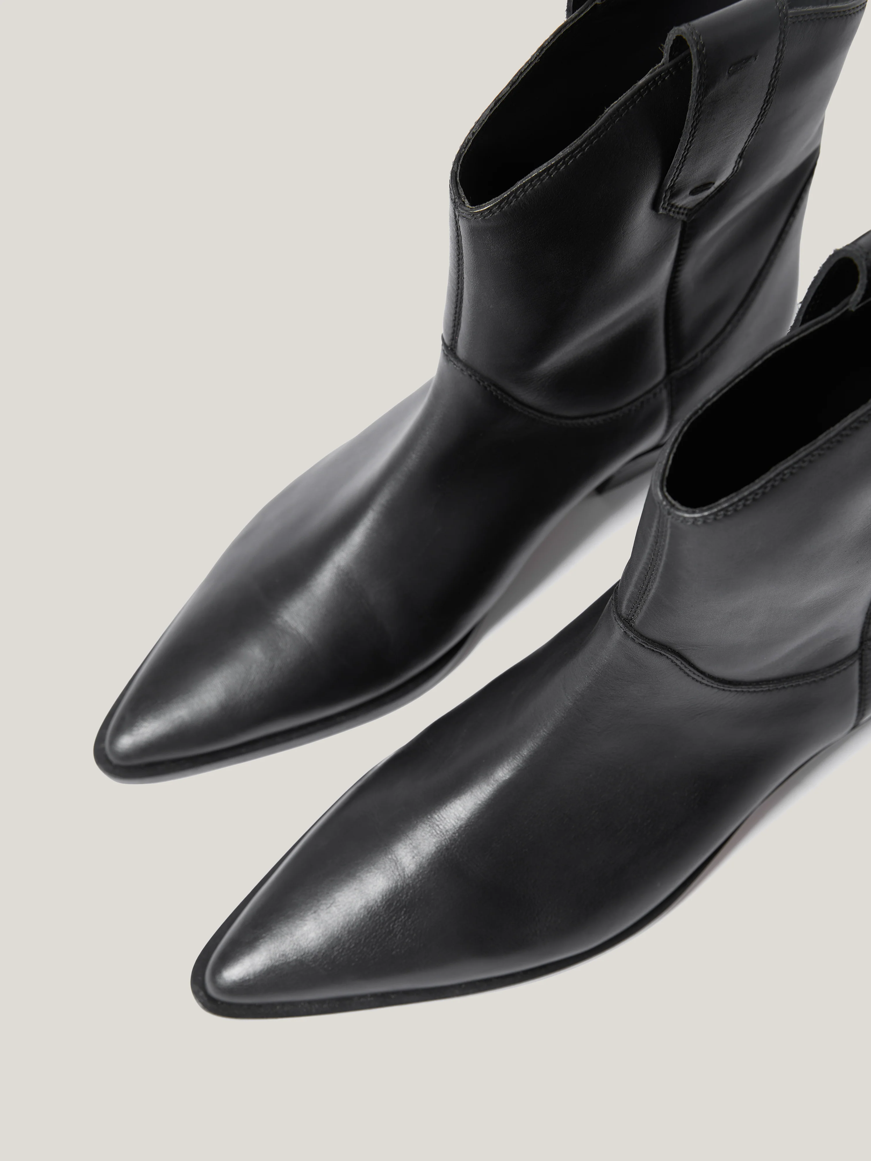 Leather Western Ankle Boot | Black - Image 4