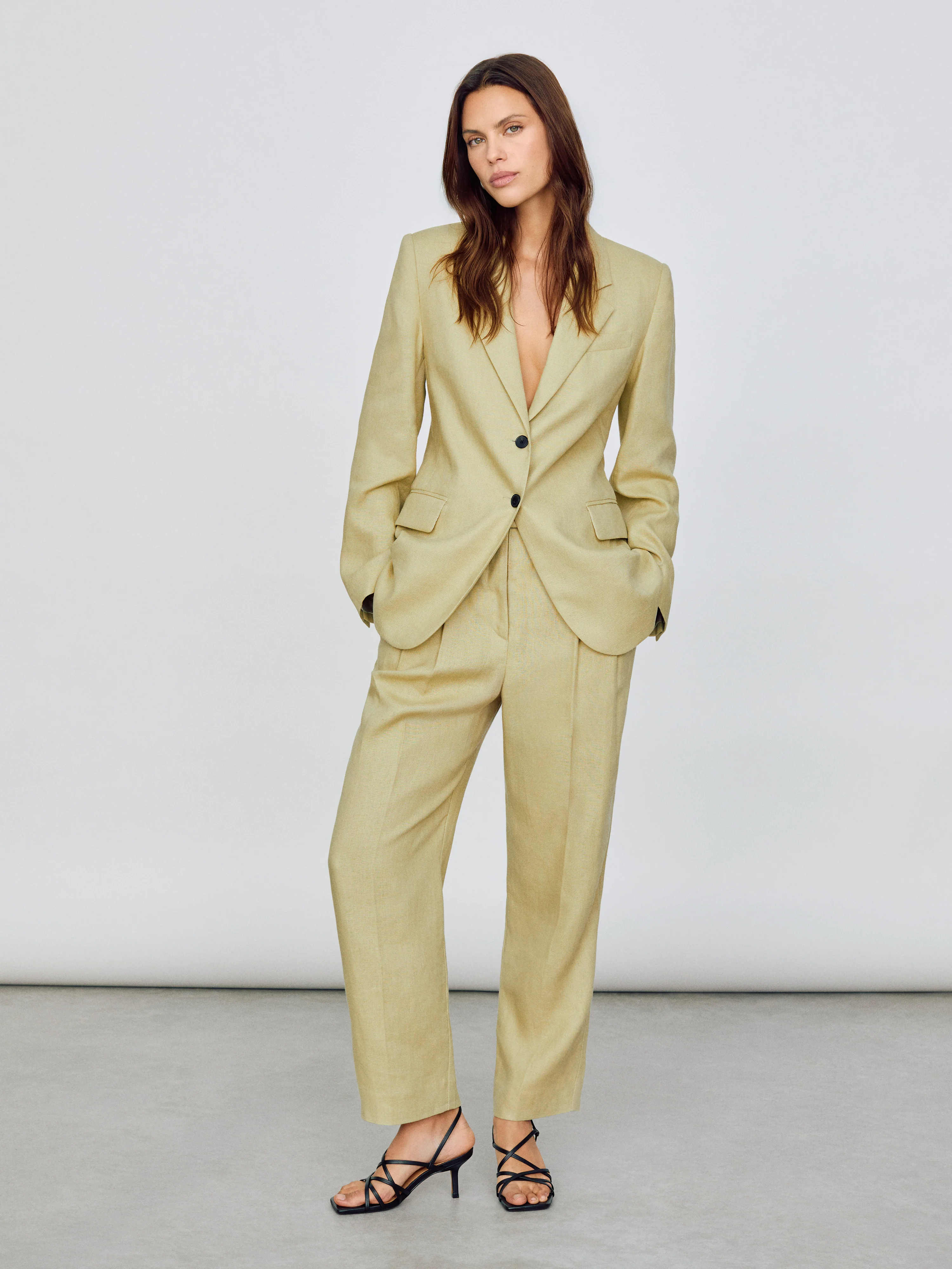 Linen Pleat Tapered Trouser | Green