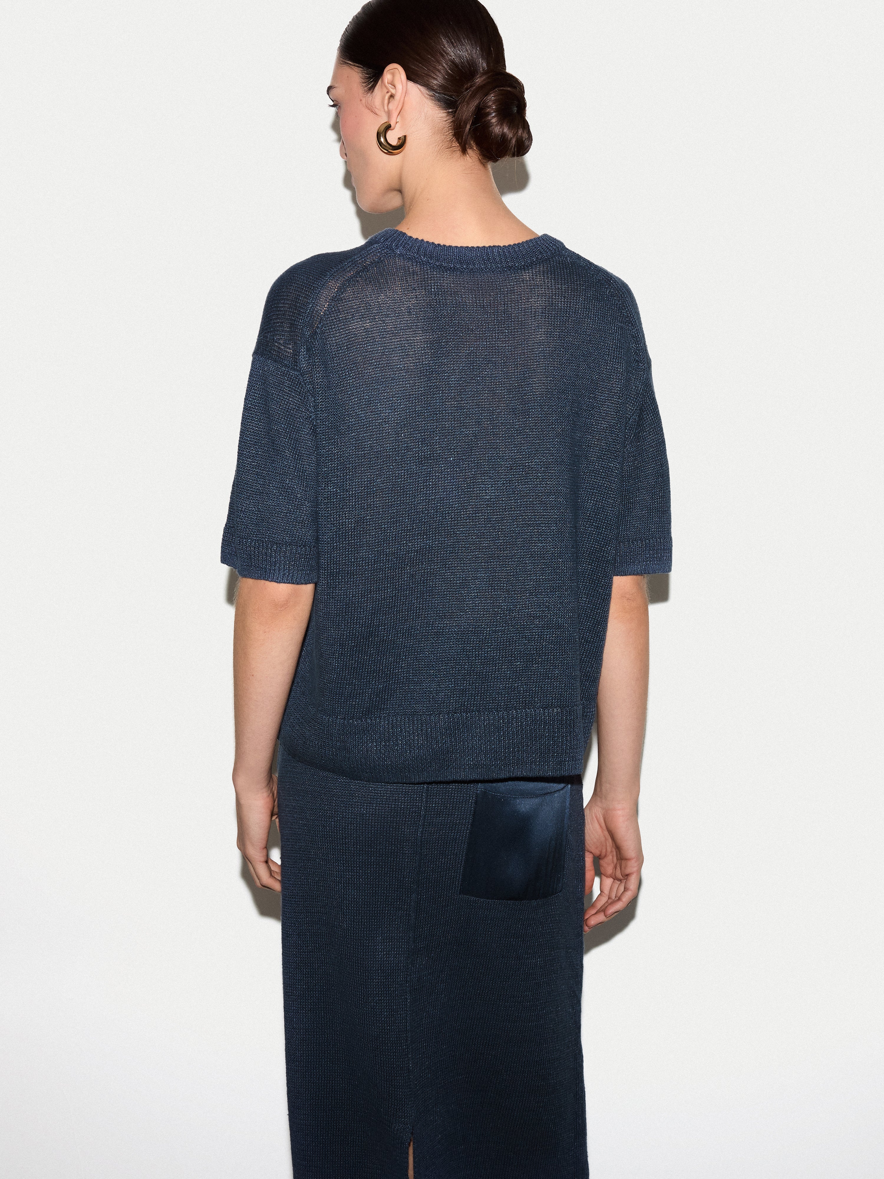 Linen Silk Pocket T-shirt | Blue - Image 5