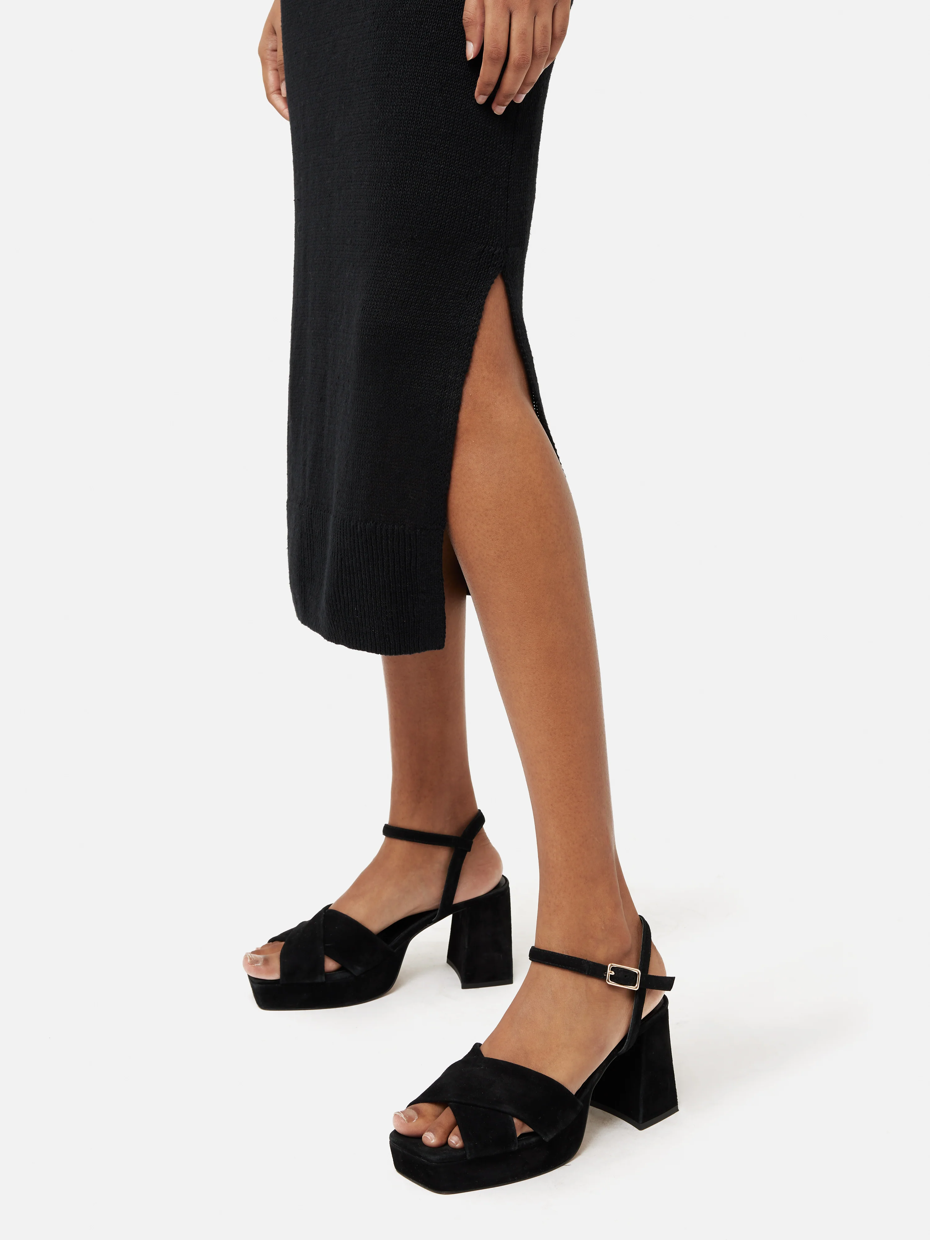 Linen Slub Knitted Skirt | Black - Image 2