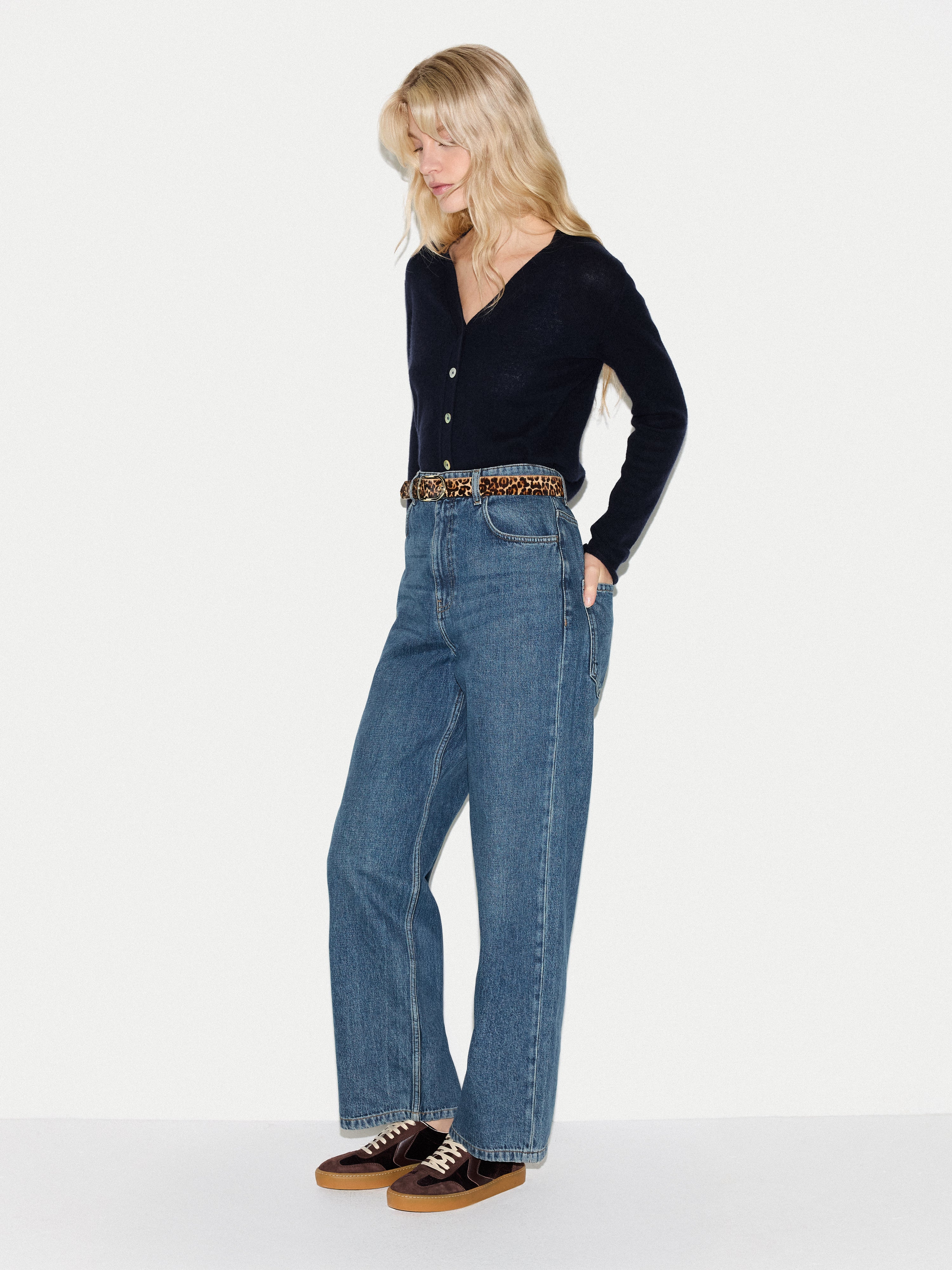Merino Cashmere V Neck Cardigan | Navy - Image 4