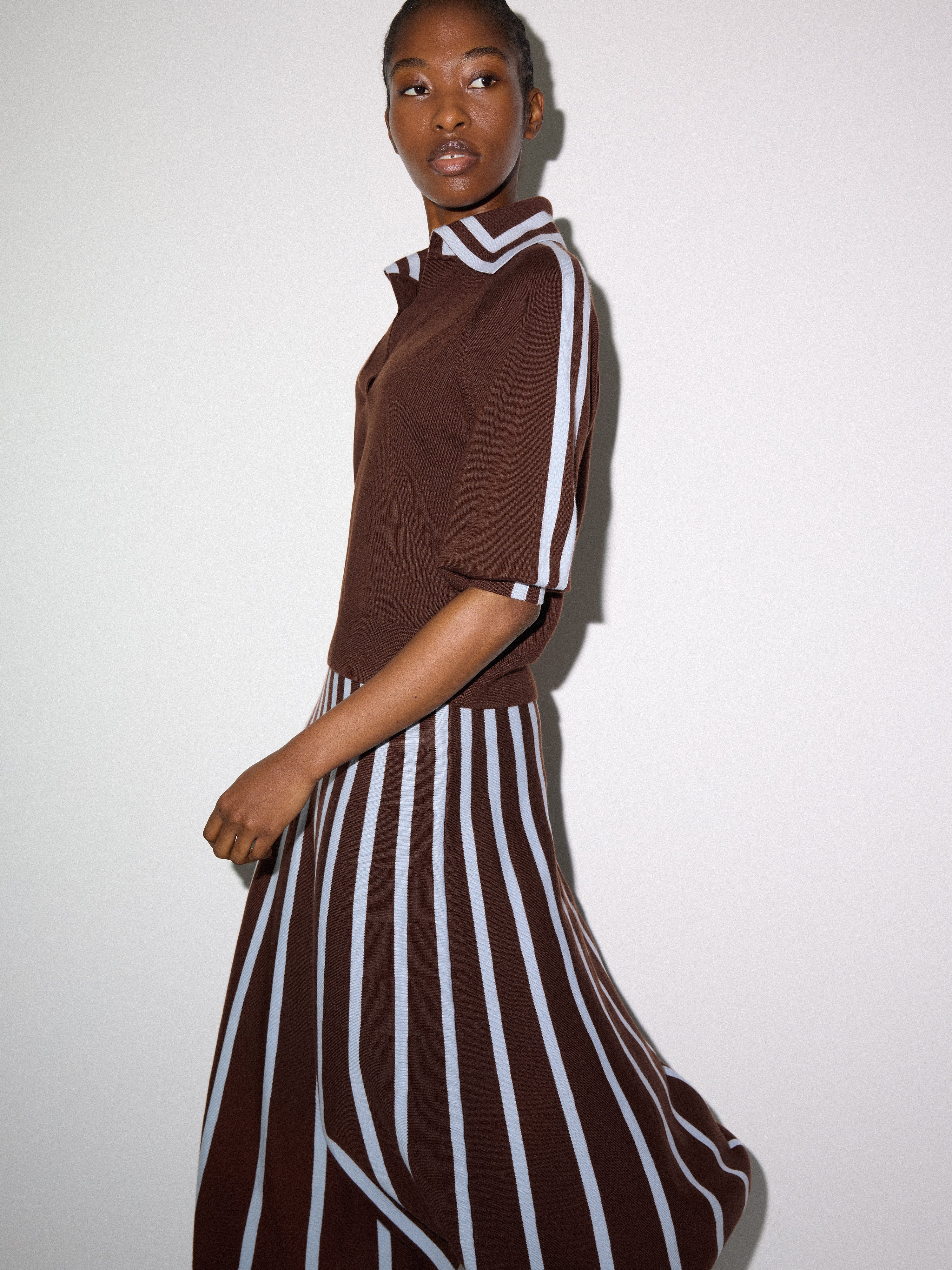 Merino Marine Collar Jumper | Brown - Image 3