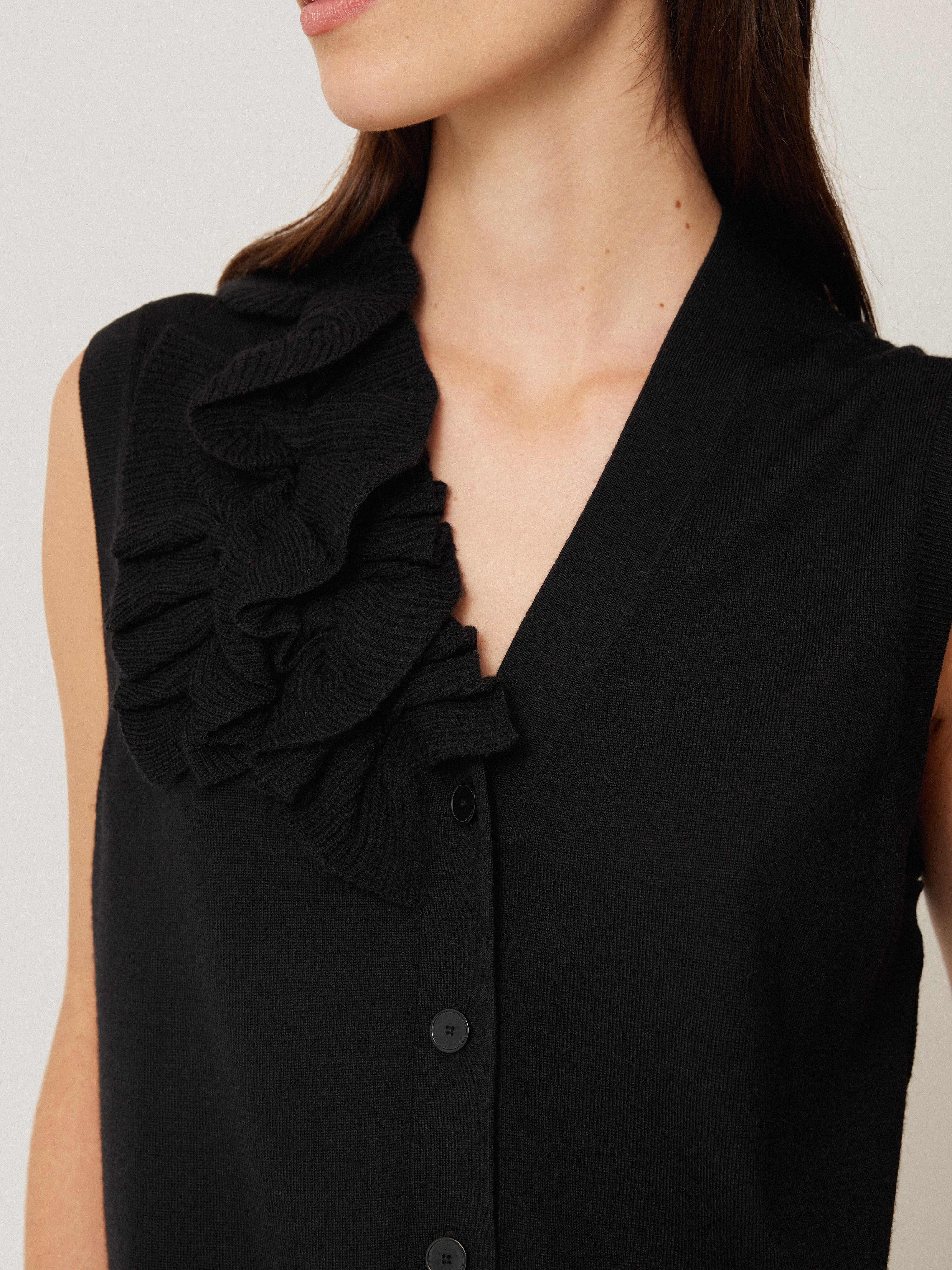 Merino Ruffle Waistcoat | Black - Image 4