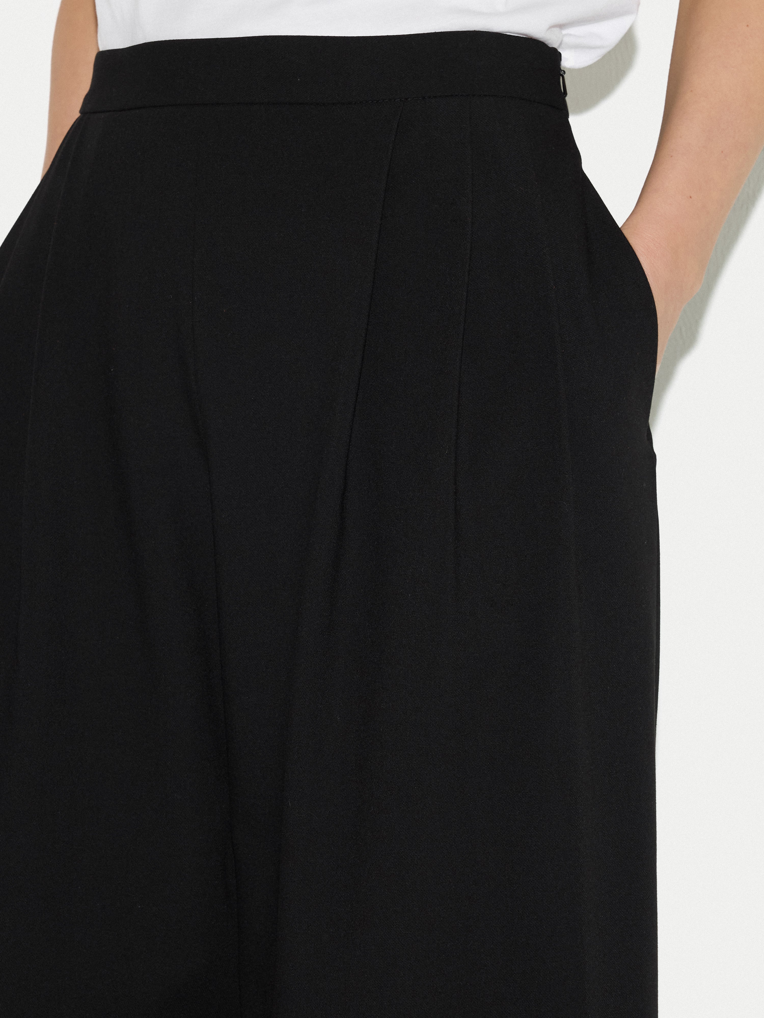 Modern Crepe Pleat Trouser | Black - Image 2