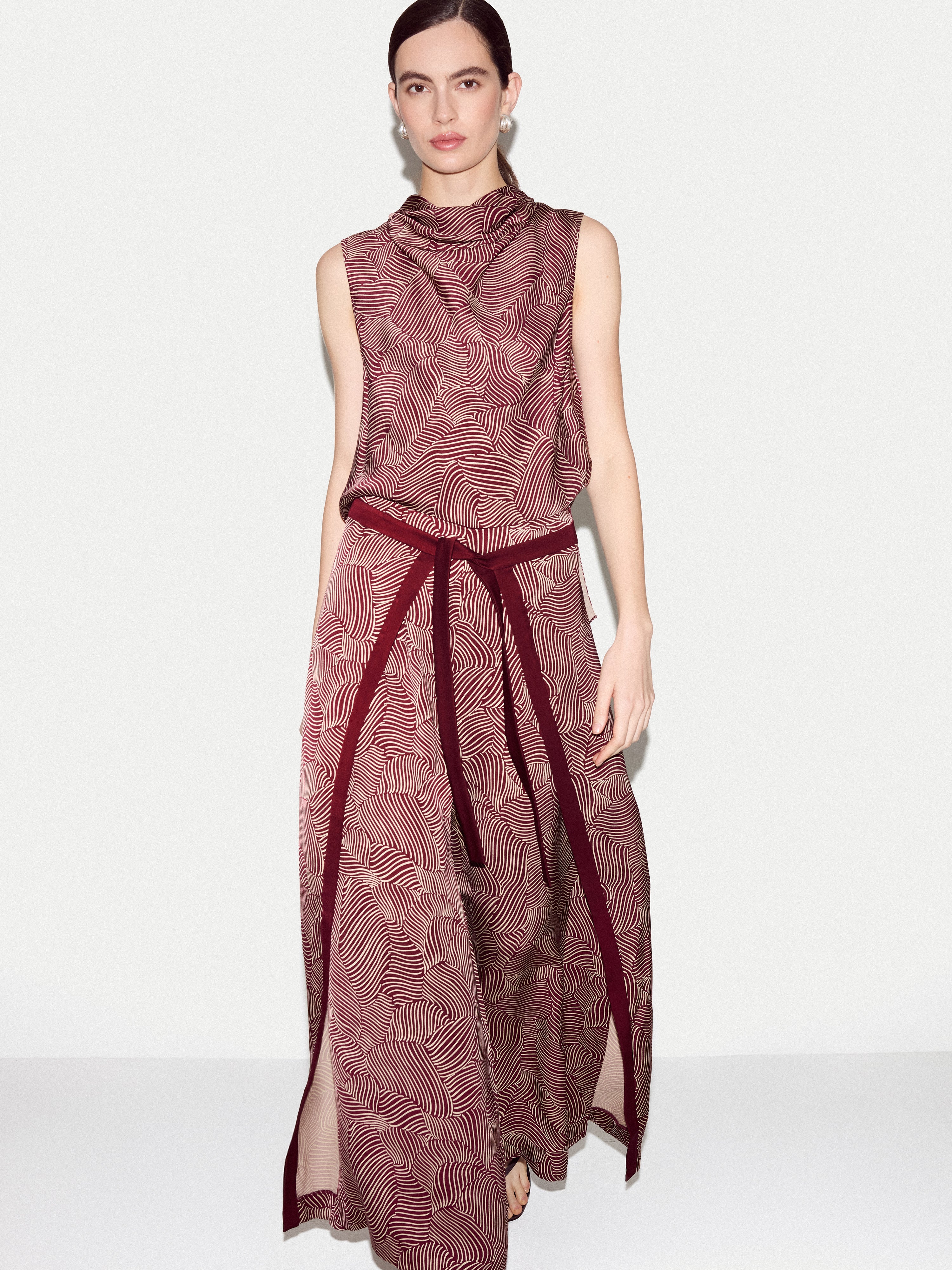 Optic Swirl Cowl Neck Top | Red - Image 5