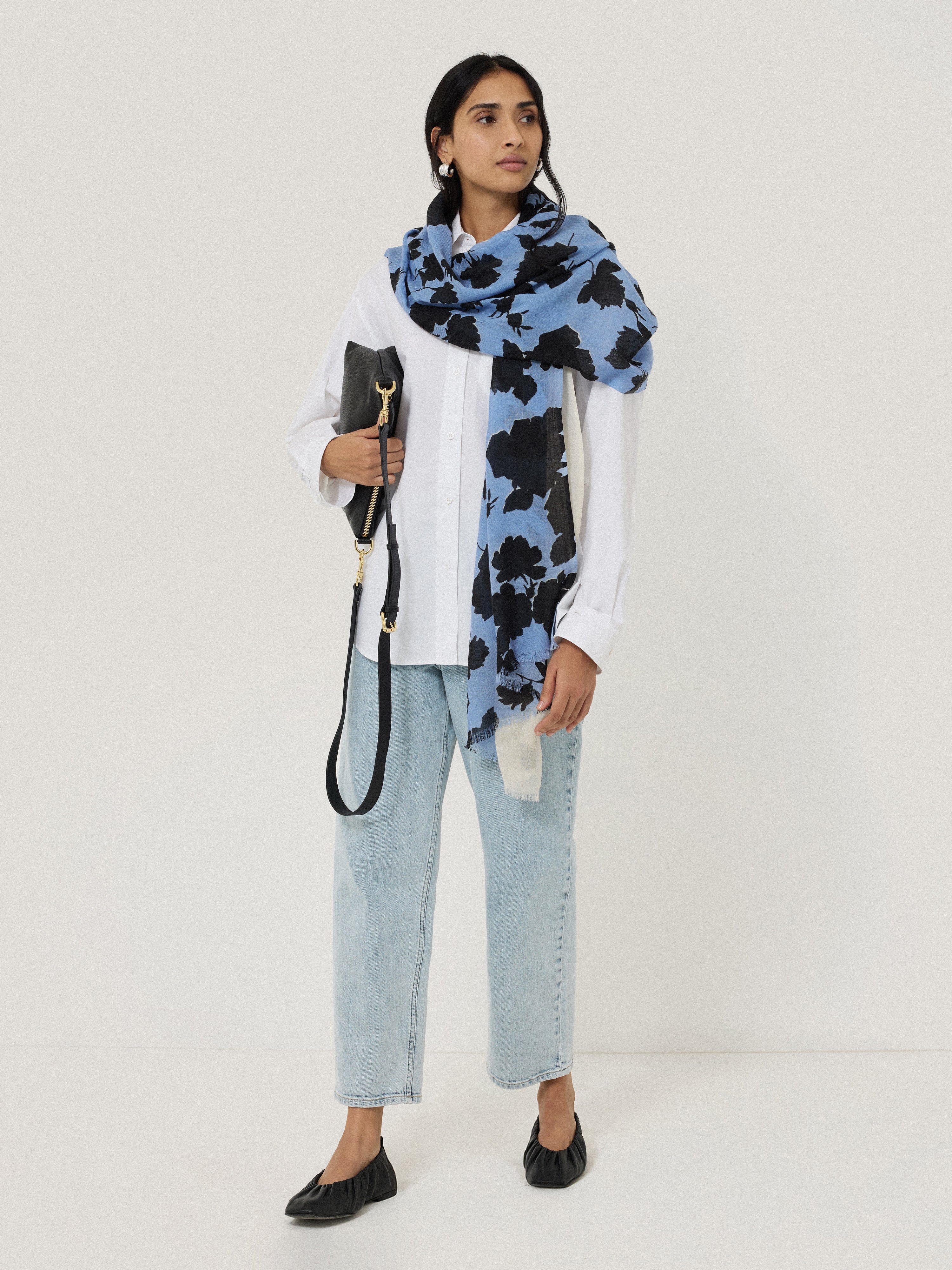 Outline Rose Wool Scarf | Blue - Image 2
