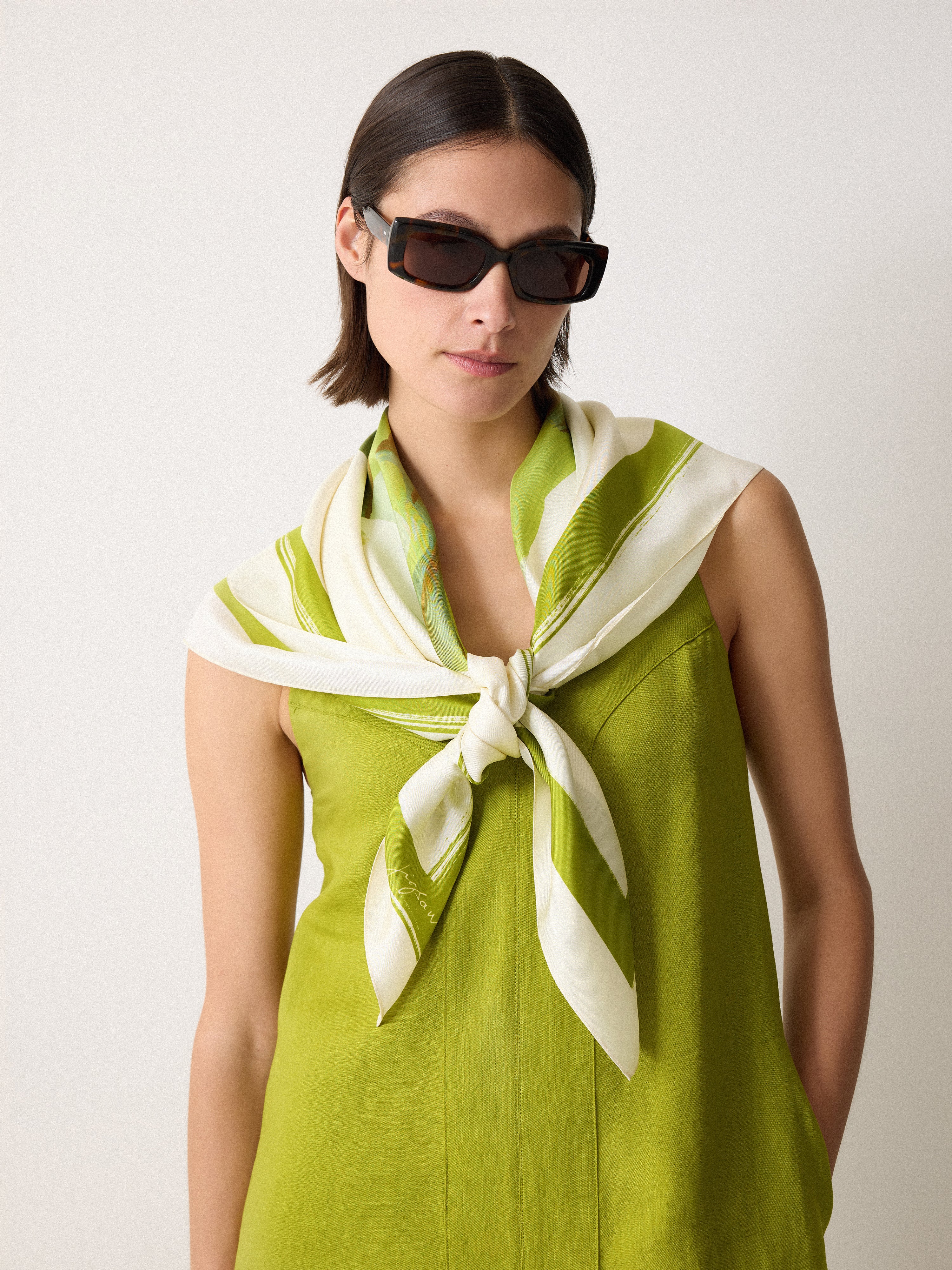 Painted Lily Silk Twill Scarf | Green - Image 4