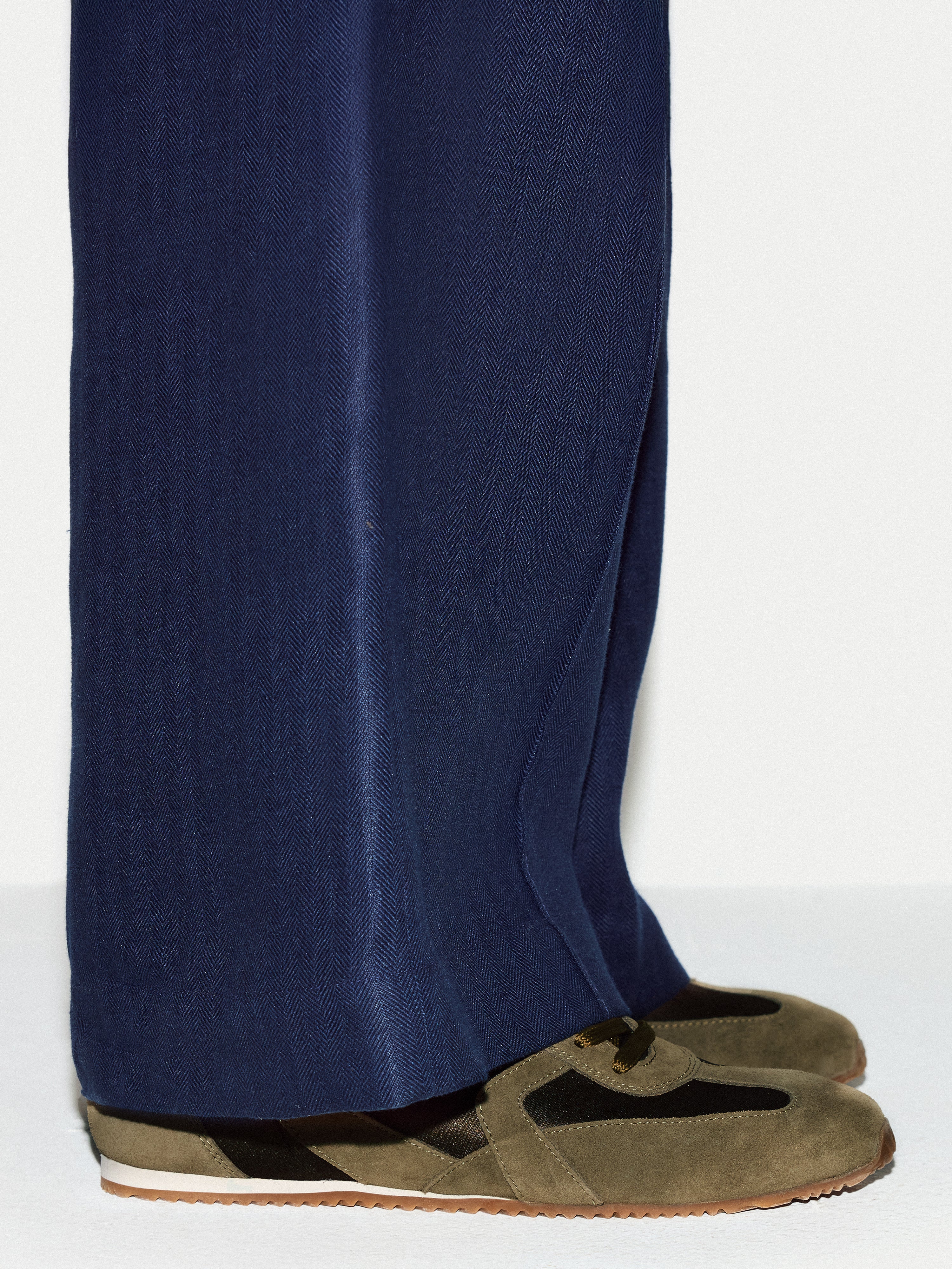 Porto Suede Satin Trainer | Khaki - Image 6