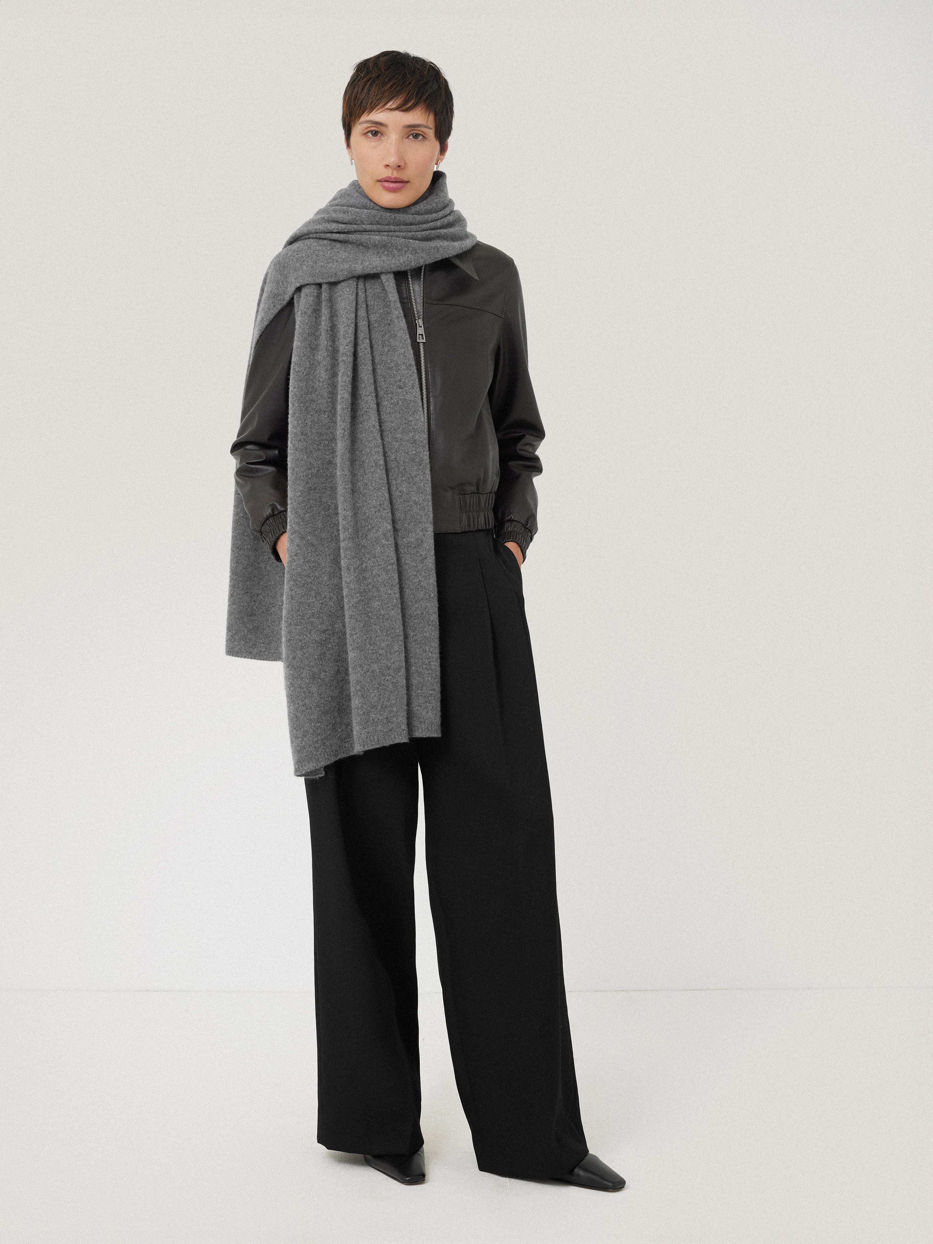 Pure Cashmere Blanket Scarf | Mid Grey - Image 3