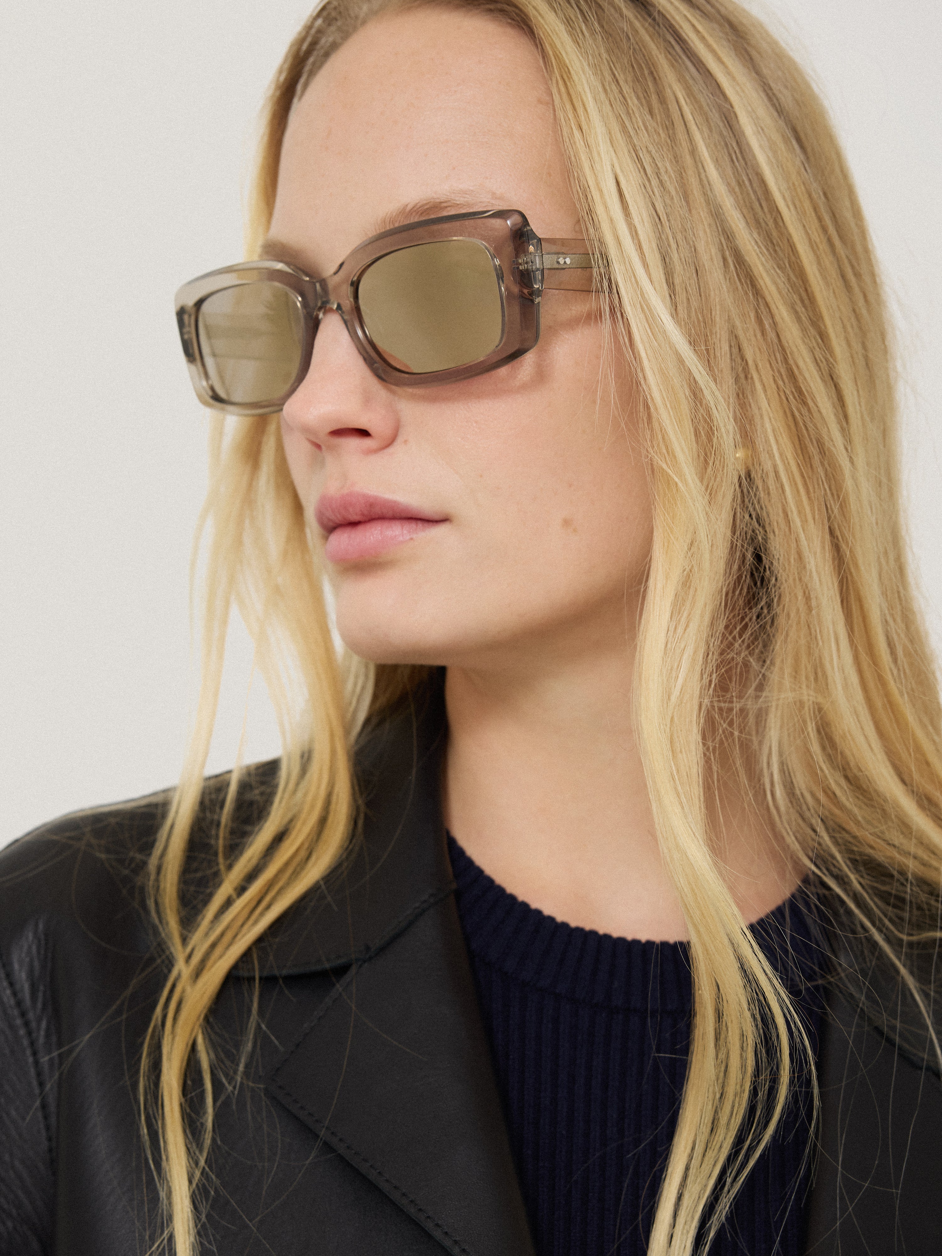 Bolton Rectangle Sunglasses | Grey - Image 4