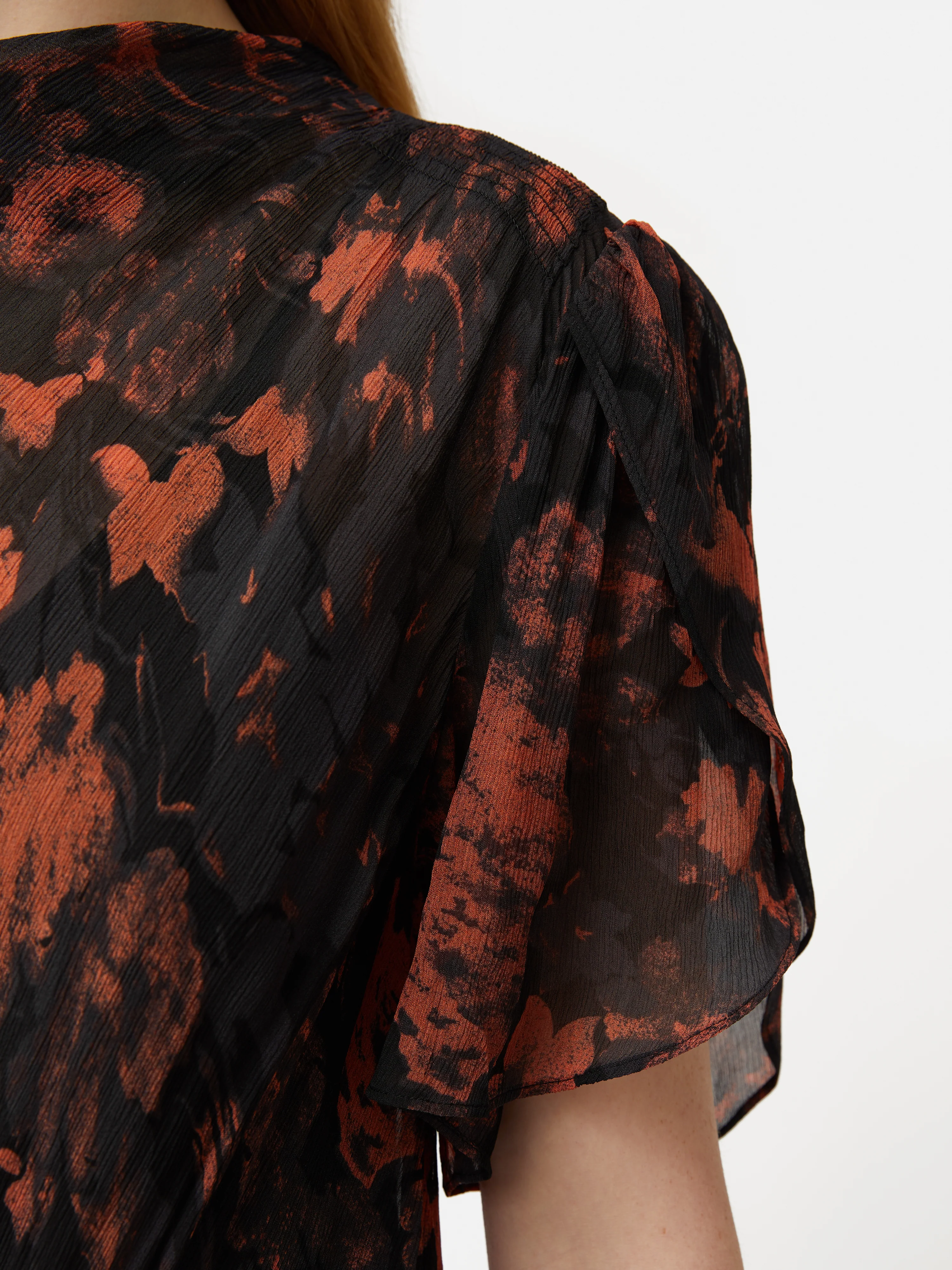 Shadow Floral Midi Dress | Black - Image 3