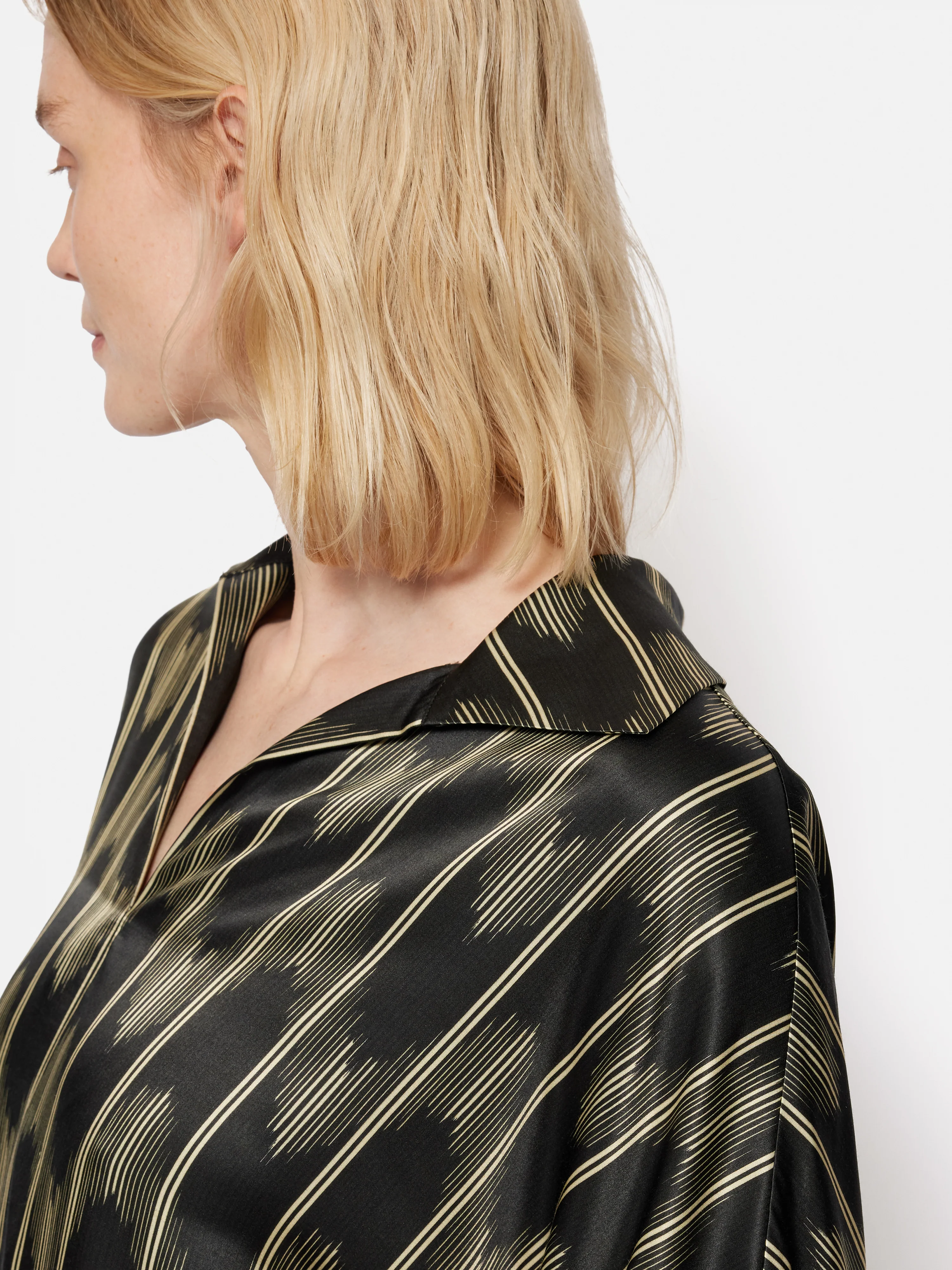 Silk Blend Ikat Stripe Top | Black - Image 5