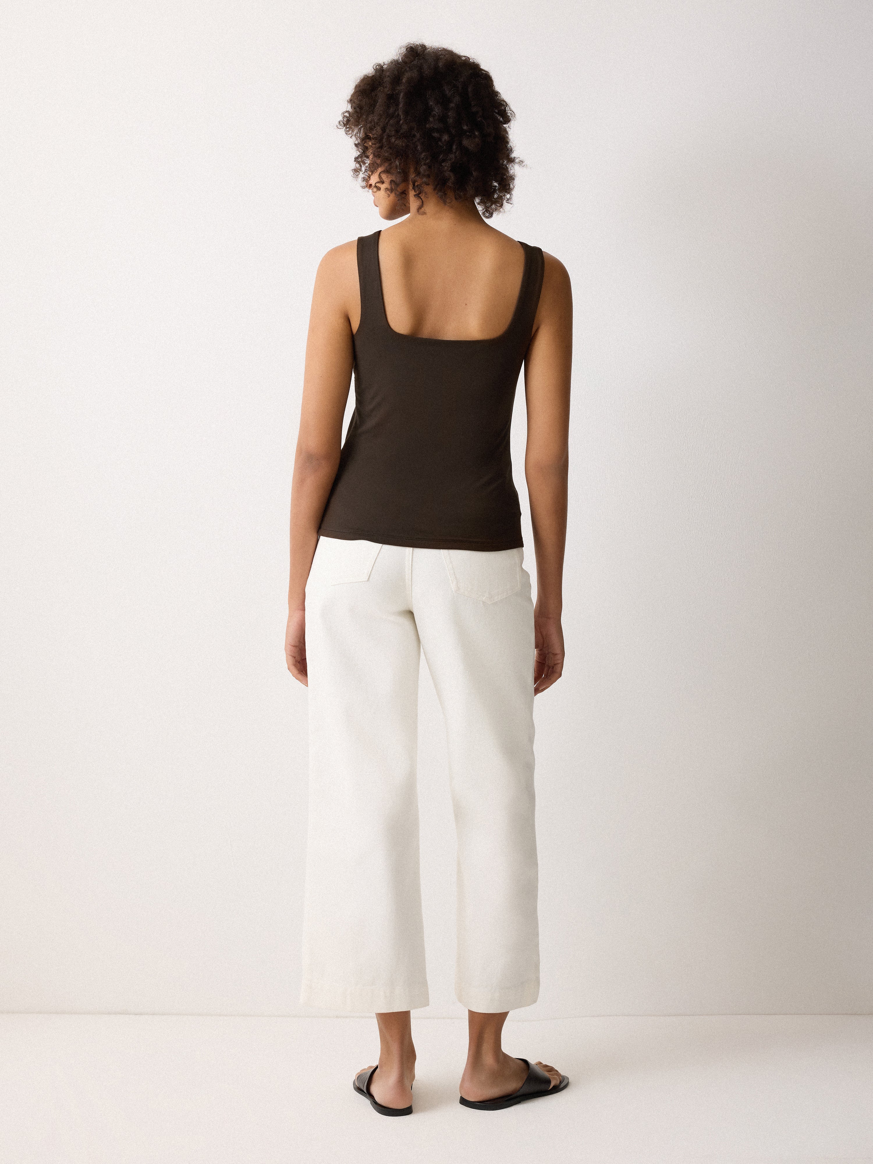 Straight Neck Vest | Brown - Image 5