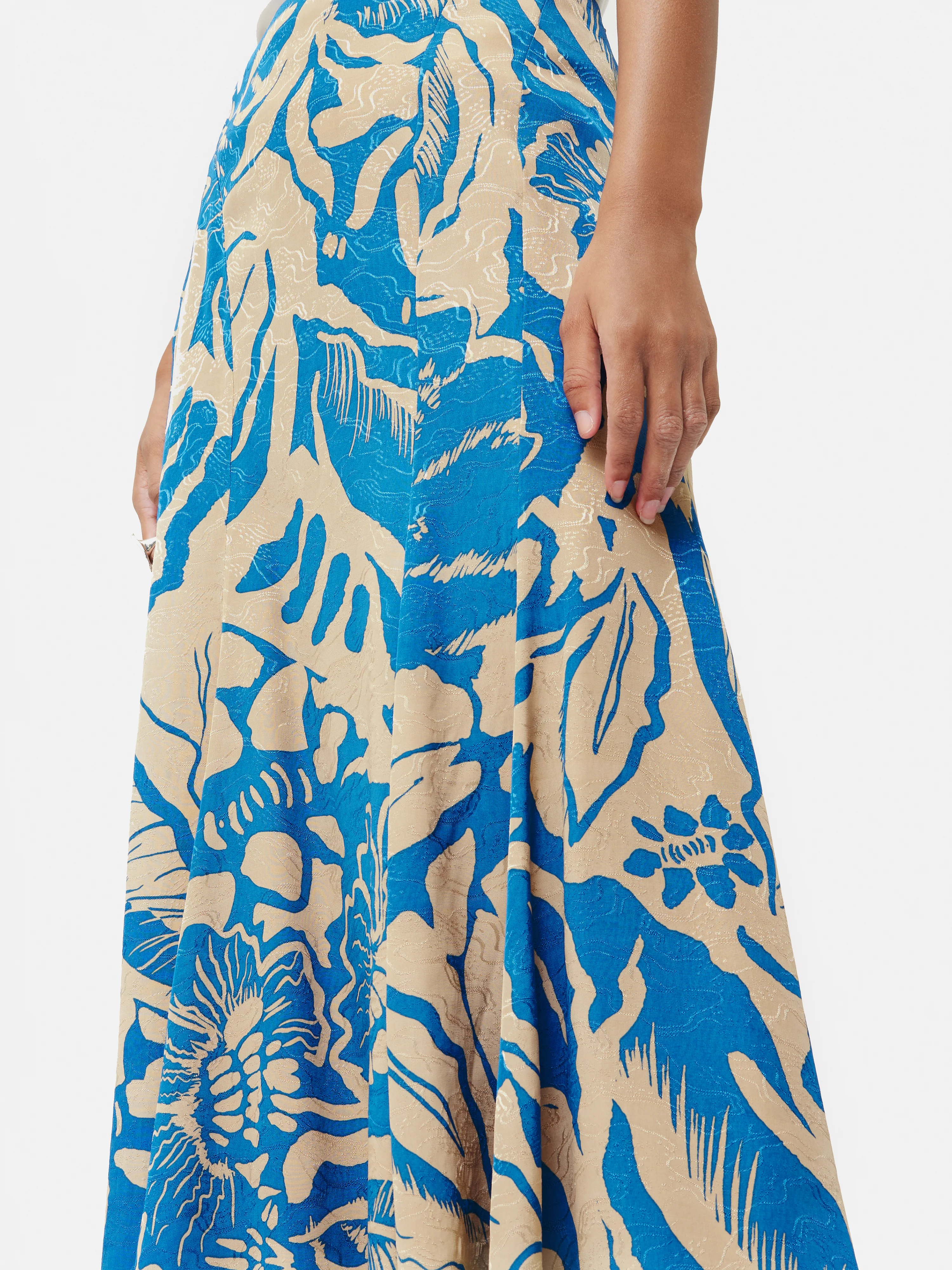 Strokes Floral Jacquard Skirt | Dark Blue - Image 3