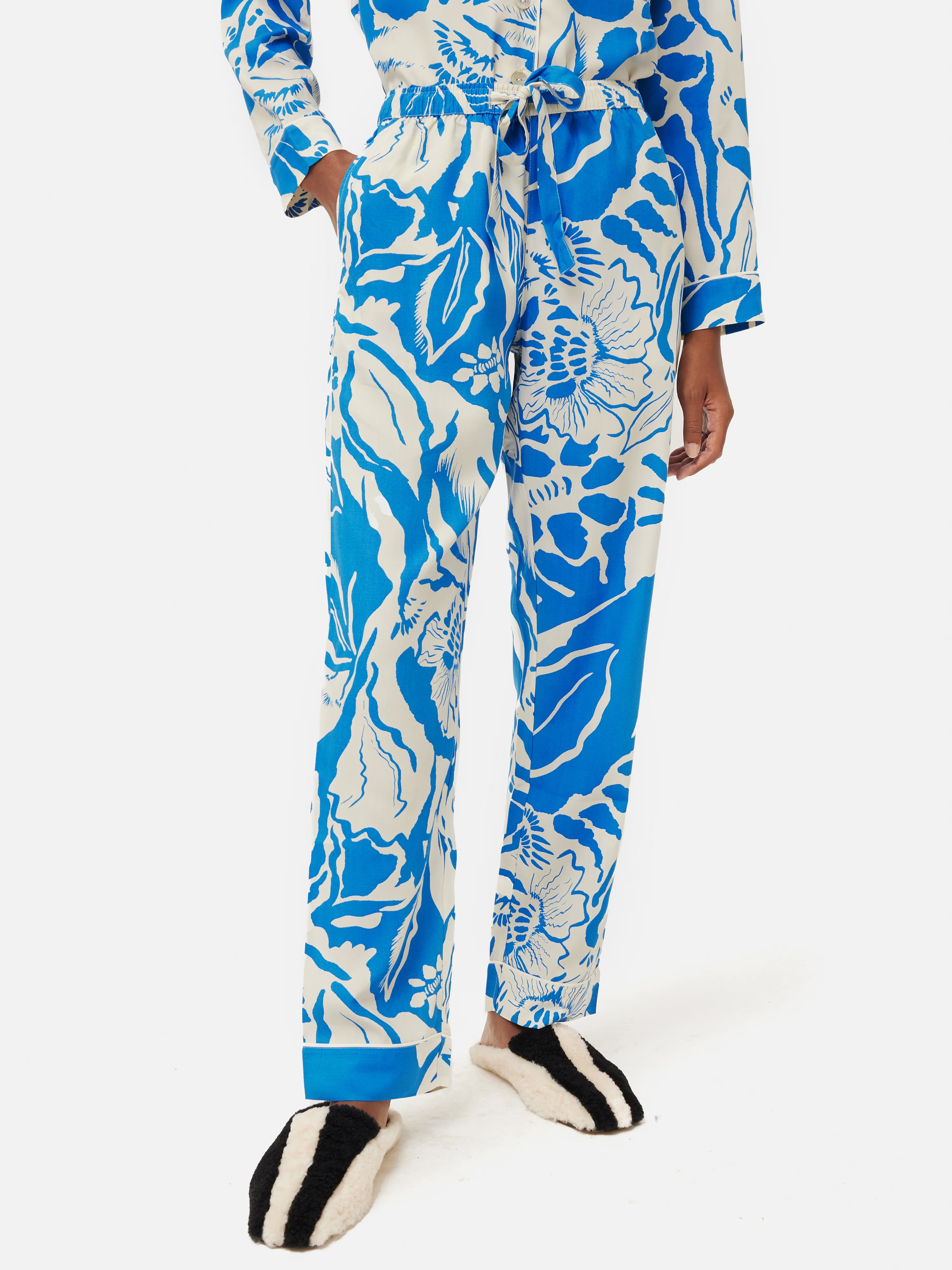 Strokes Floral Pyjama | Blue - Image 4