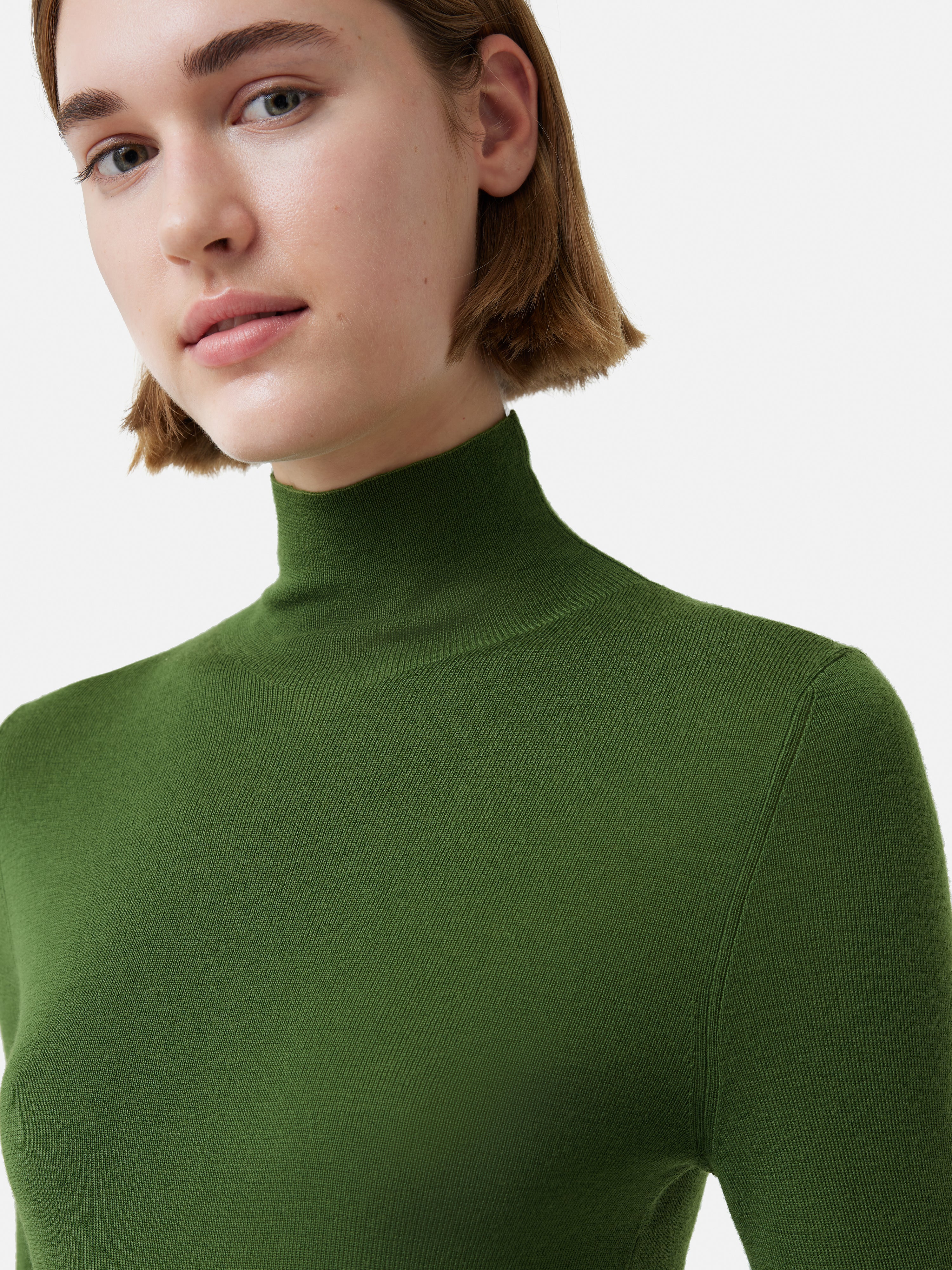 Superfine Merino Jumper | Green - Image 2