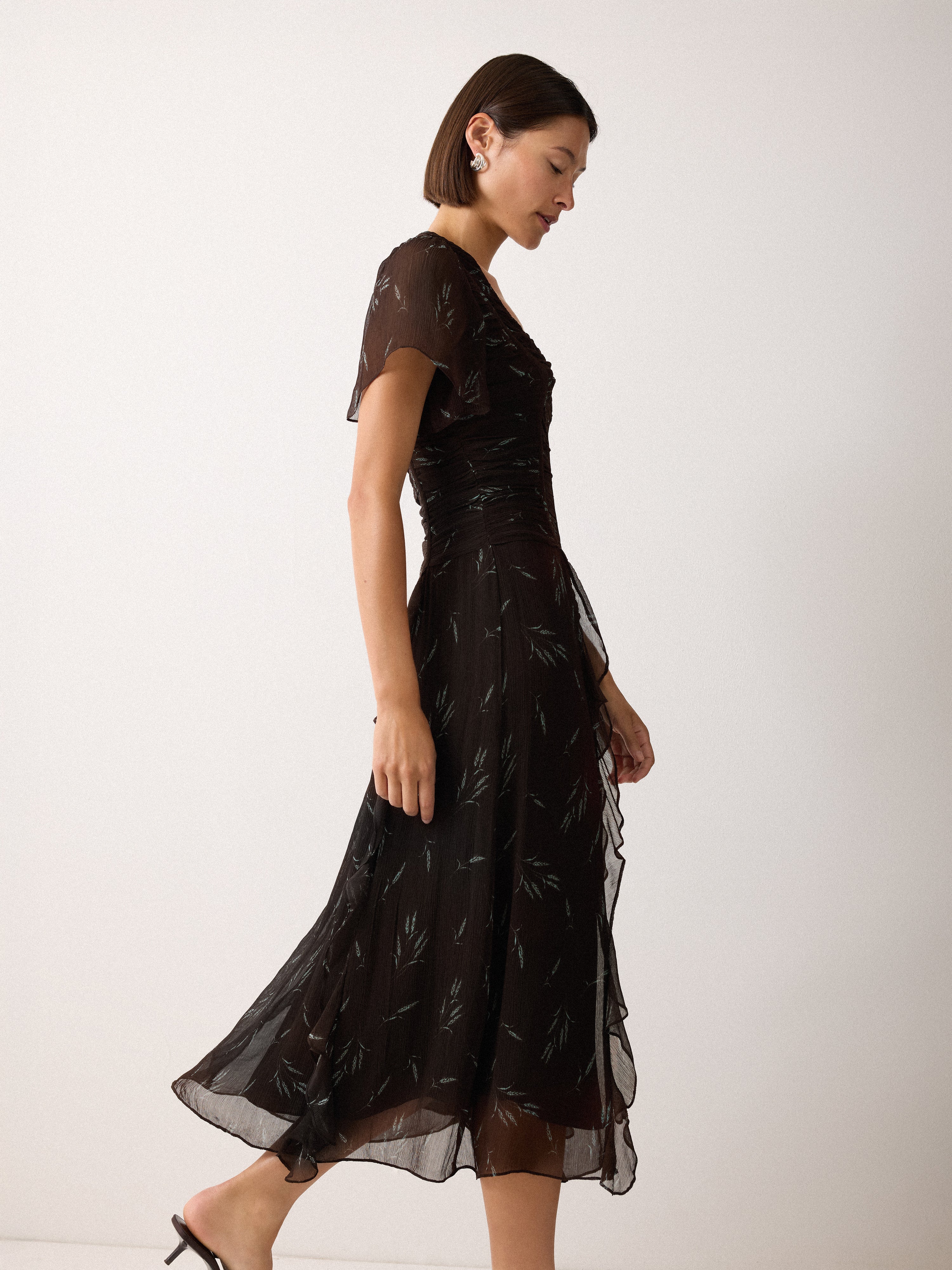 Wheat Flower Ruched Bias Dress | Brown - Image 3