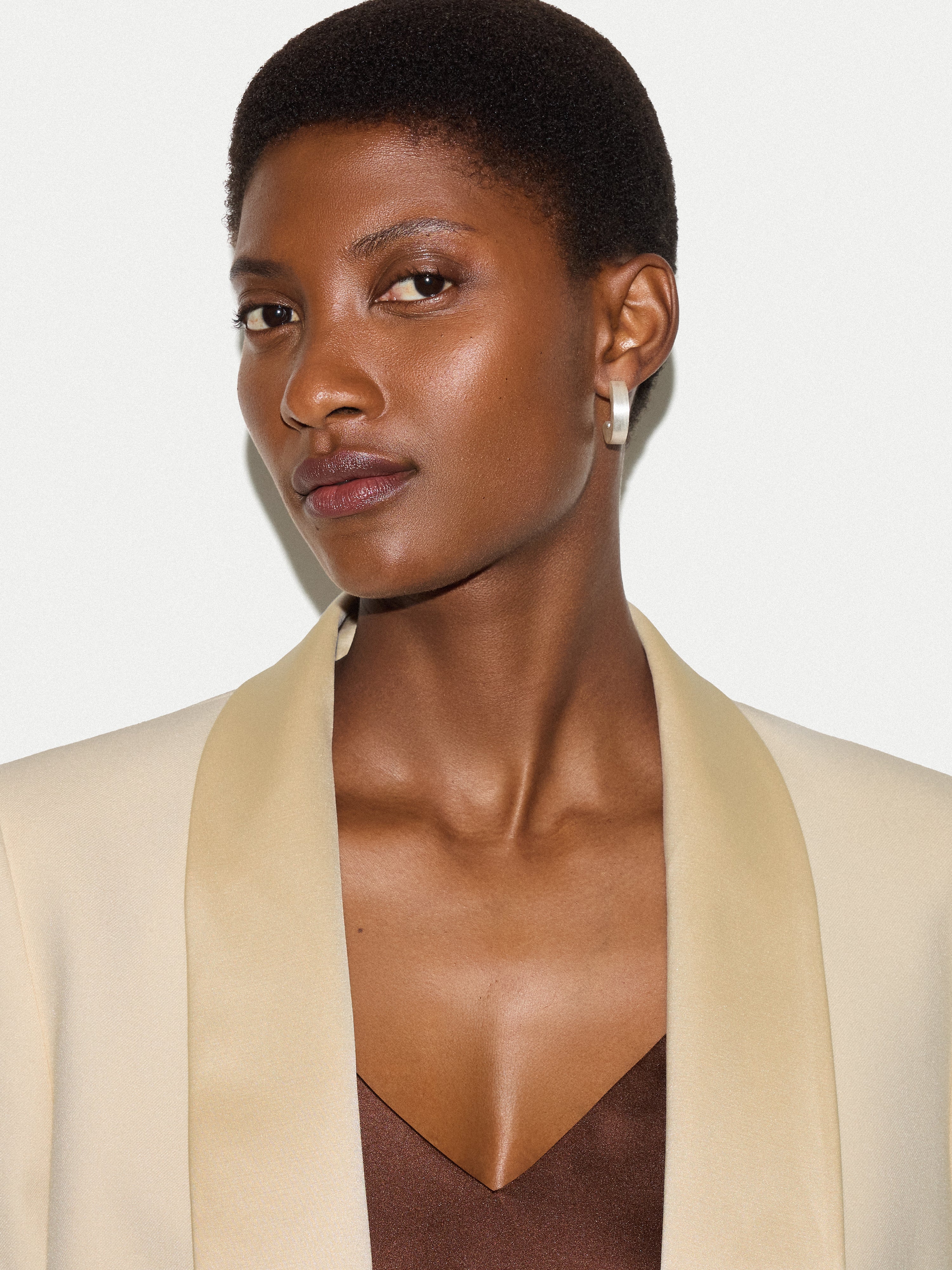 Shawl Lapel Tuxedo Jacket | White - Image 2