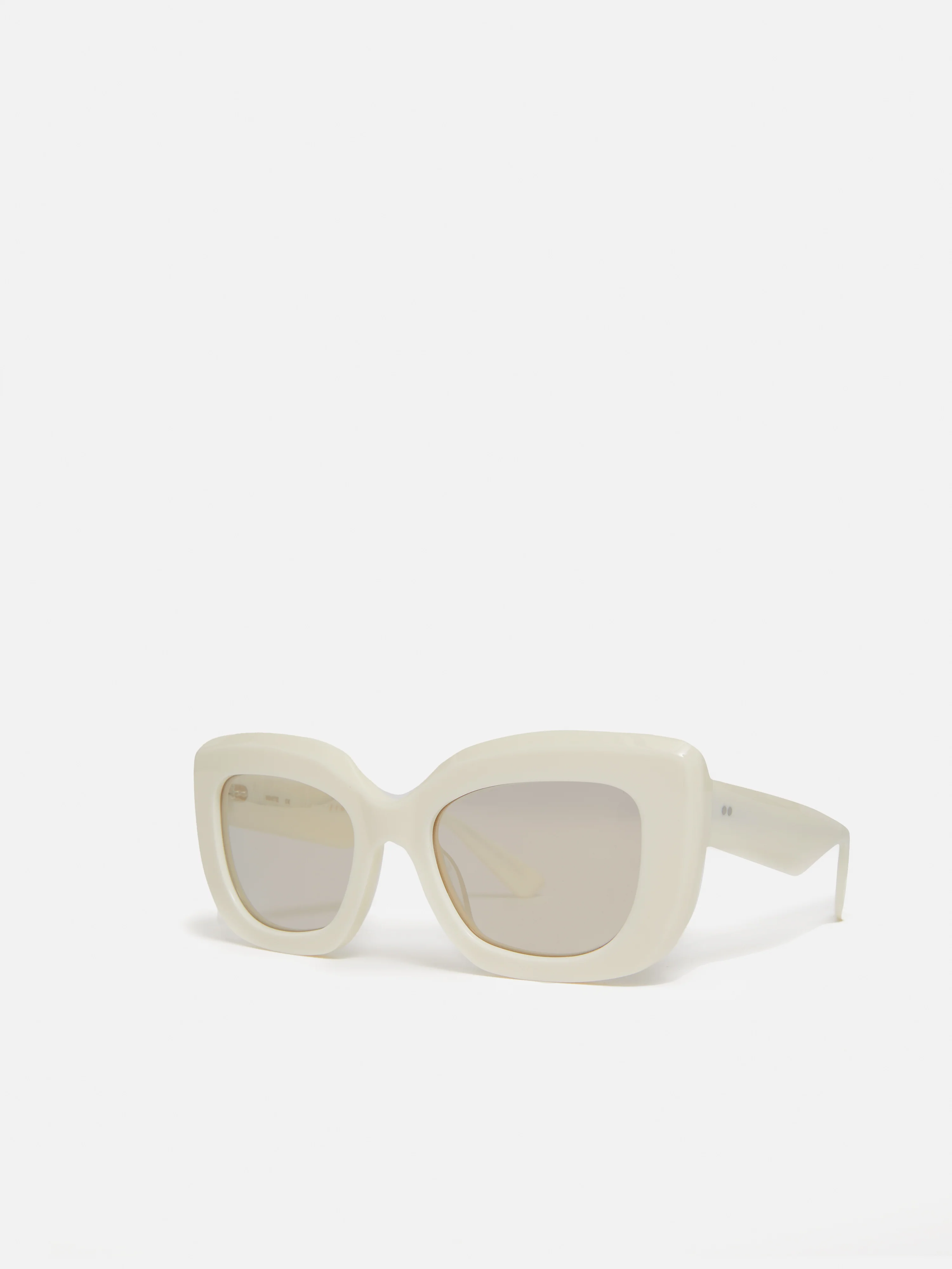 Woodley Square Cats Eye Sunglasses | White - Image 4